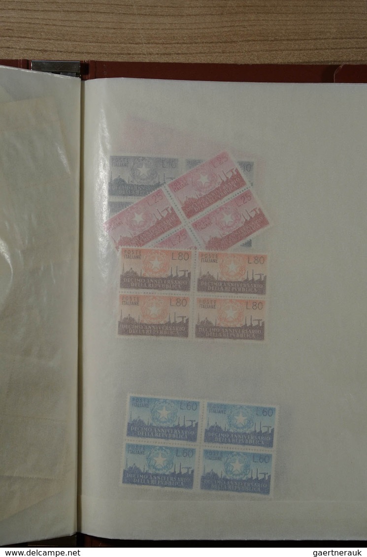 Italien: 1863/1980: Wonderful and very unusual mint never hinged collection in blocs of 4, form the