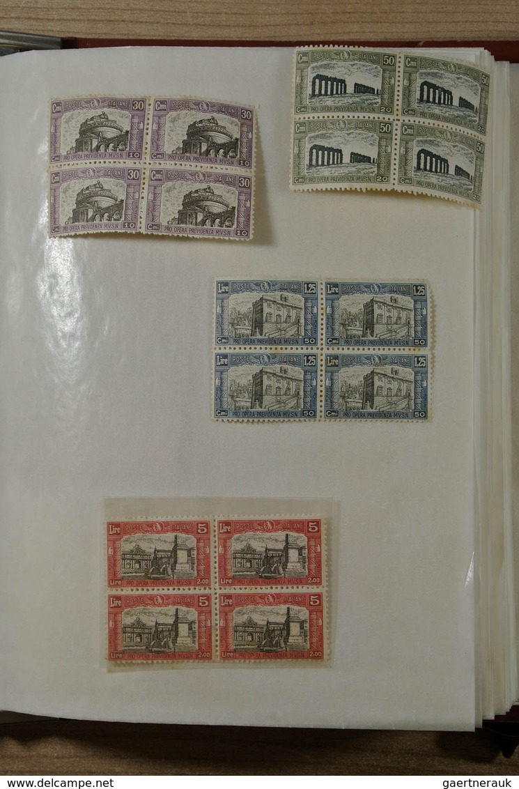 Italien: 1863/1980: Wonderful and very unusual mint never hinged collection in blocs of 4, form the