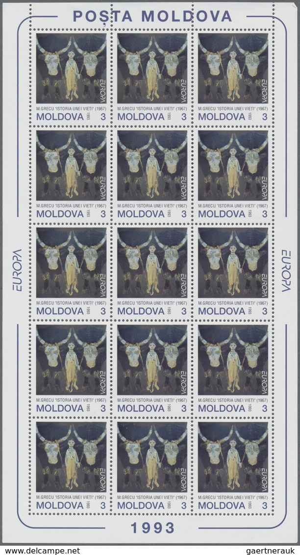 ** Moldawien: 1993, Europa, 975 Sets Of This Issue In 65 Little Sheets Of 15 Stamps Per Issue. Less Tha - Moldova