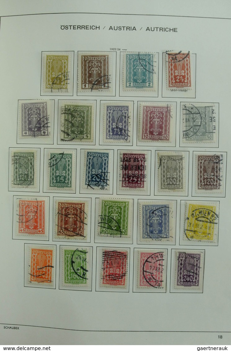 Österreich: 1850/1985: Extensive, MNH, mint hinged and used collection Austria and territories 1850-