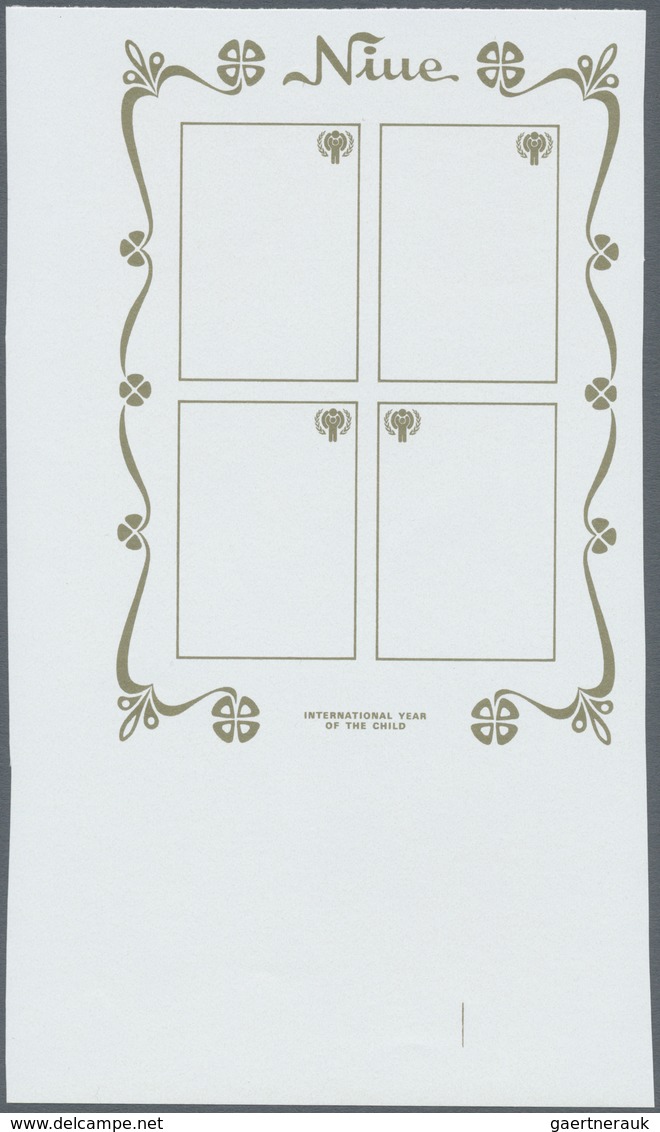 ** Thematik: Kinder / Children: 1979, NIUE: International Year Of Child Miniature Sheet With Different - Autres & Non Classés