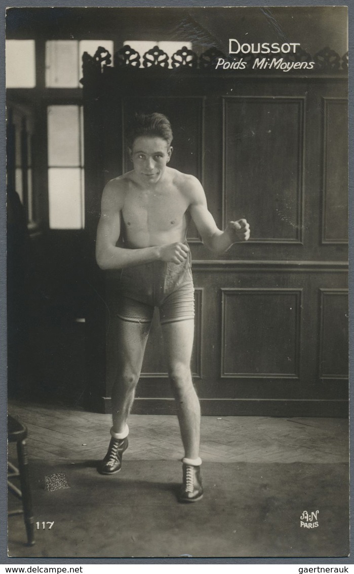 Br Thematik: Sport-Boxen / Sport-boxing: 1920/1930 (ca.), 11 Verschiedene Fotokarten, Meist Frz. Boxer, - Boksen