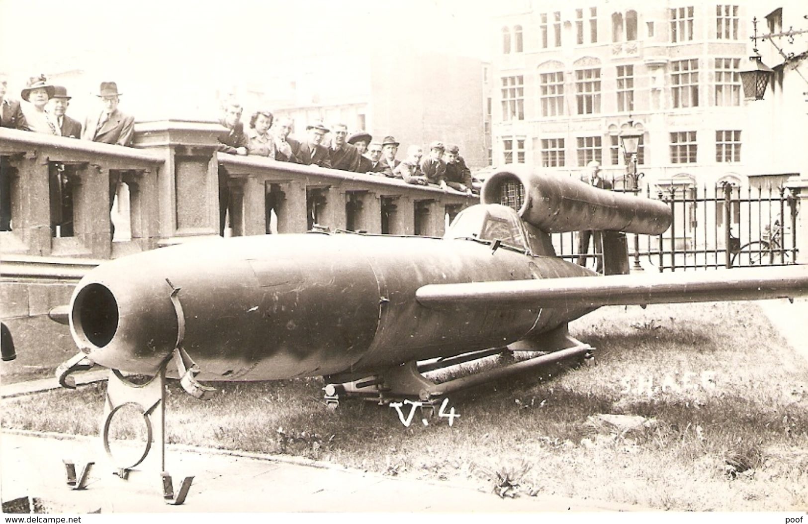 Antwerpen : Tentoonstelling In De Grand Bazar Te Antwerpen In 1946 --- V-4 Bom Met Piloot (fotokaart) - Antwerpen