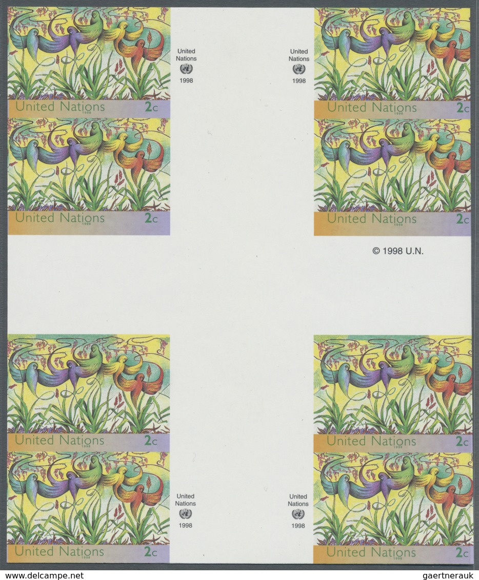 ** Thematik: Tiere-Vögel / Animals-birds: 1998, UN New York. Imperforate Cross Gutter Block Of 4 Vertic - Other & Unclassified