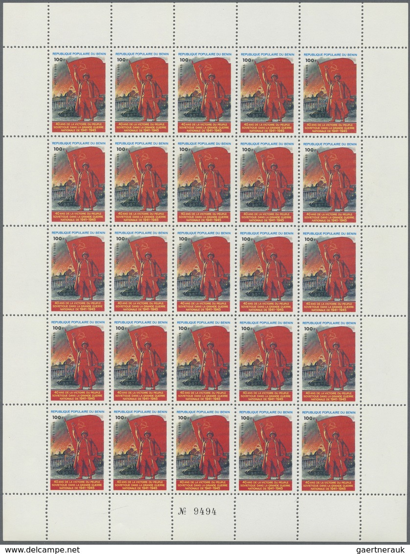 ** Benin: 1985 '40th Anniv. of the end of WWII' 100f., four complete sheets of 25 (= 100 stamps), mint