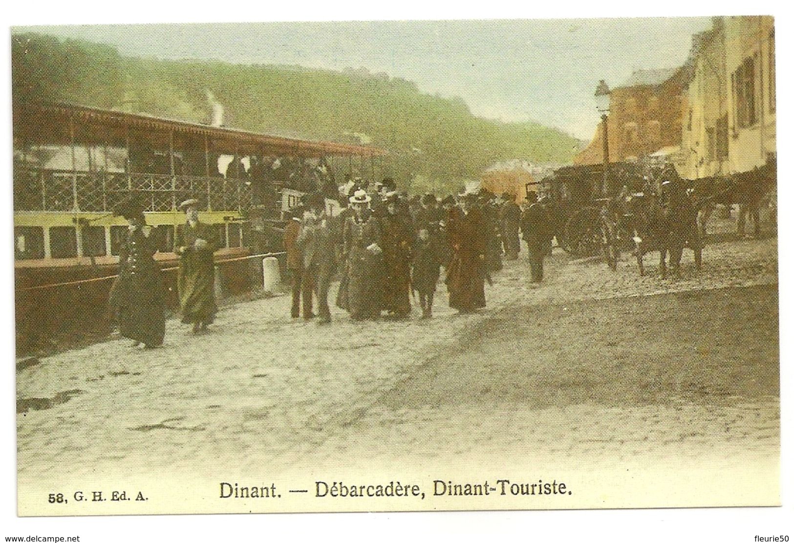 DINANT, - Débarcadère, Dinant-Touriste. REPRODUCTION Carte Cartophile Manneken-Pis Club An 1988. Président A. Laoureux. - Bourses & Salons De Collections