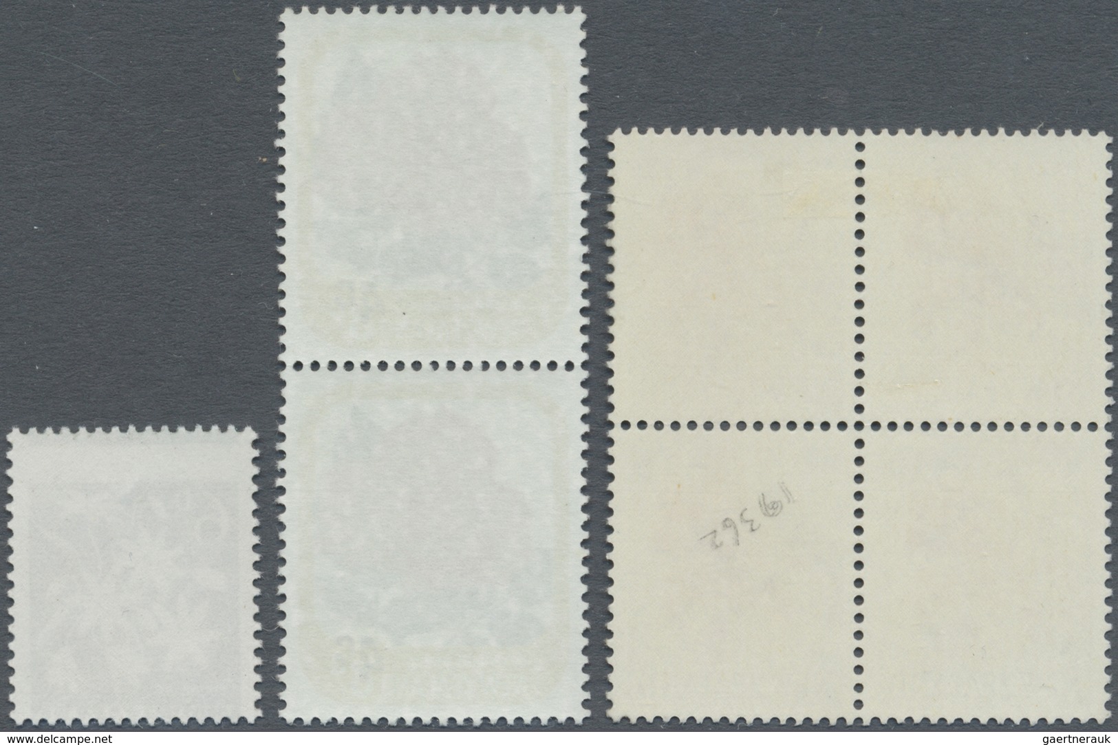 **/* Neuseeland: 1960/1979, Lot Of Varieties: 2½d. Titoki Block Of Four With Shifted Colours; 6d. Pikiare - Neufs