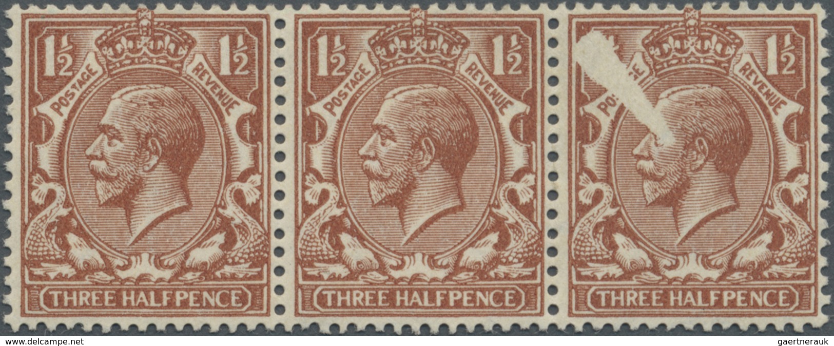 * Großbritannien: 1924, 1½d. Red-brown, Wm Block Cypher, Horiz. Strip Of Three, Right Stamp Showing La - Autres & Non Classés