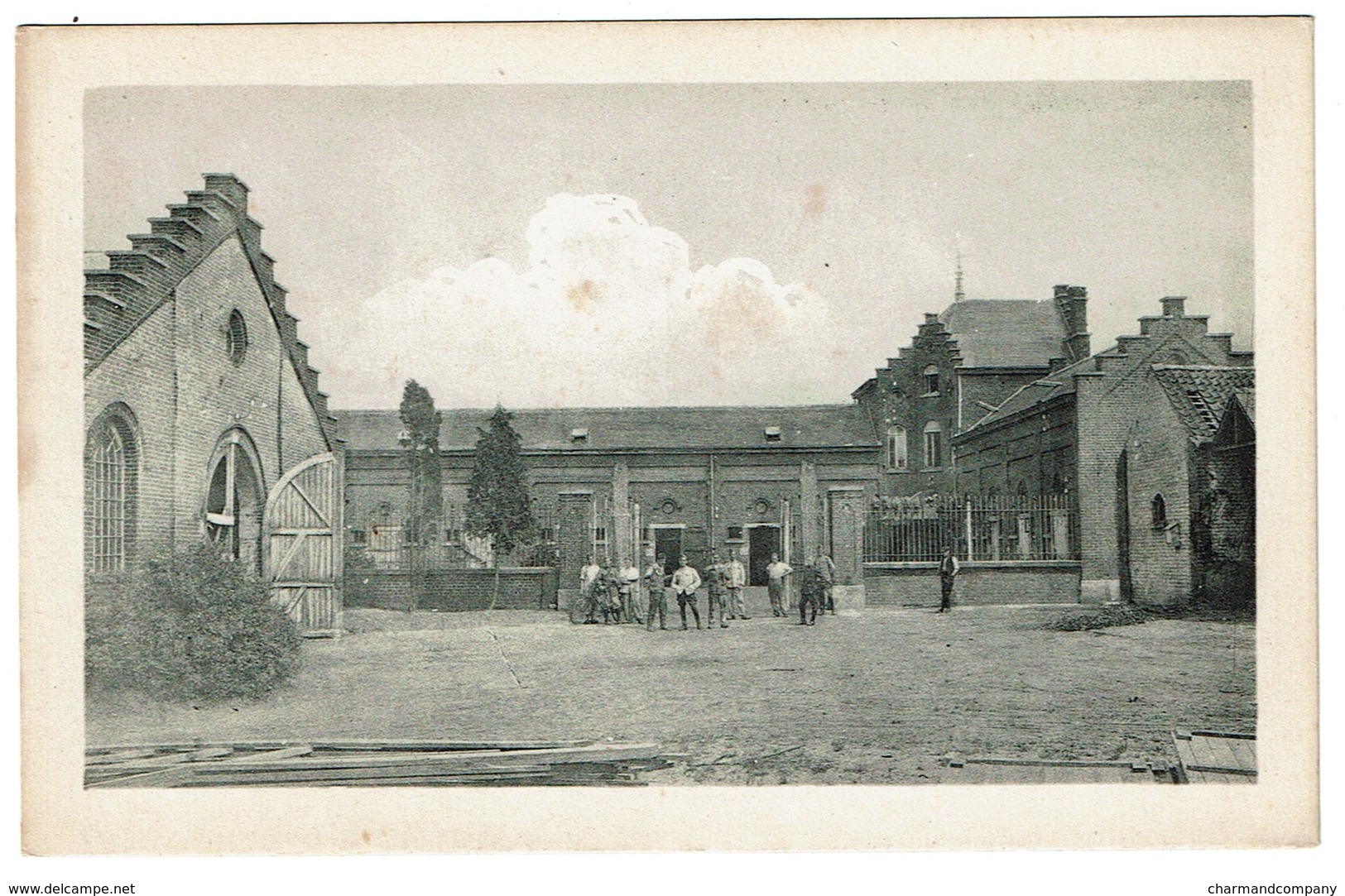 Basse-Wavre-Longchamps - Caserne Des Carabiniers Cyclistes - 2 Scans - Wavre