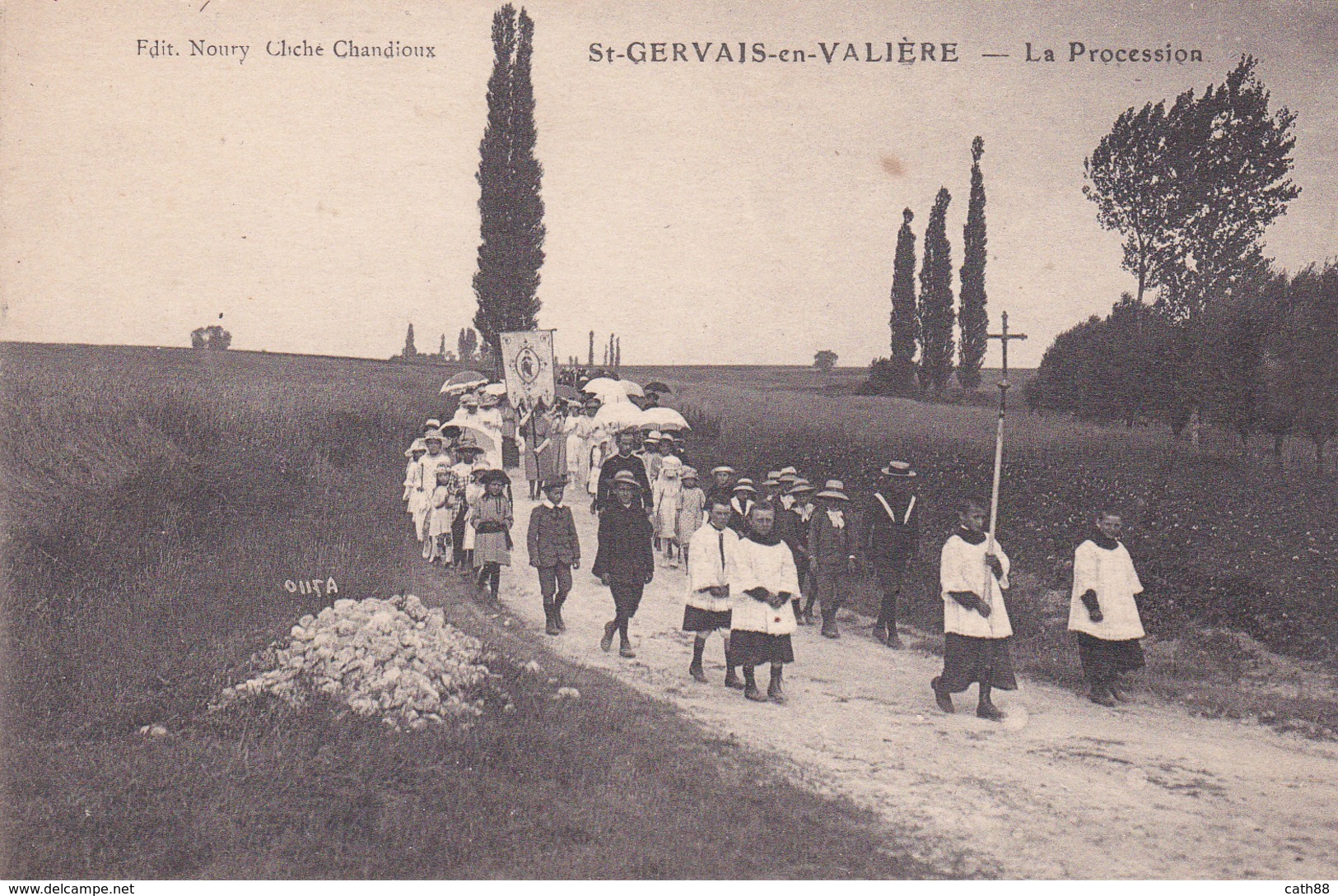 SAINT GERVAIS EN VALIERE - La Procession - Autres & Non Classés