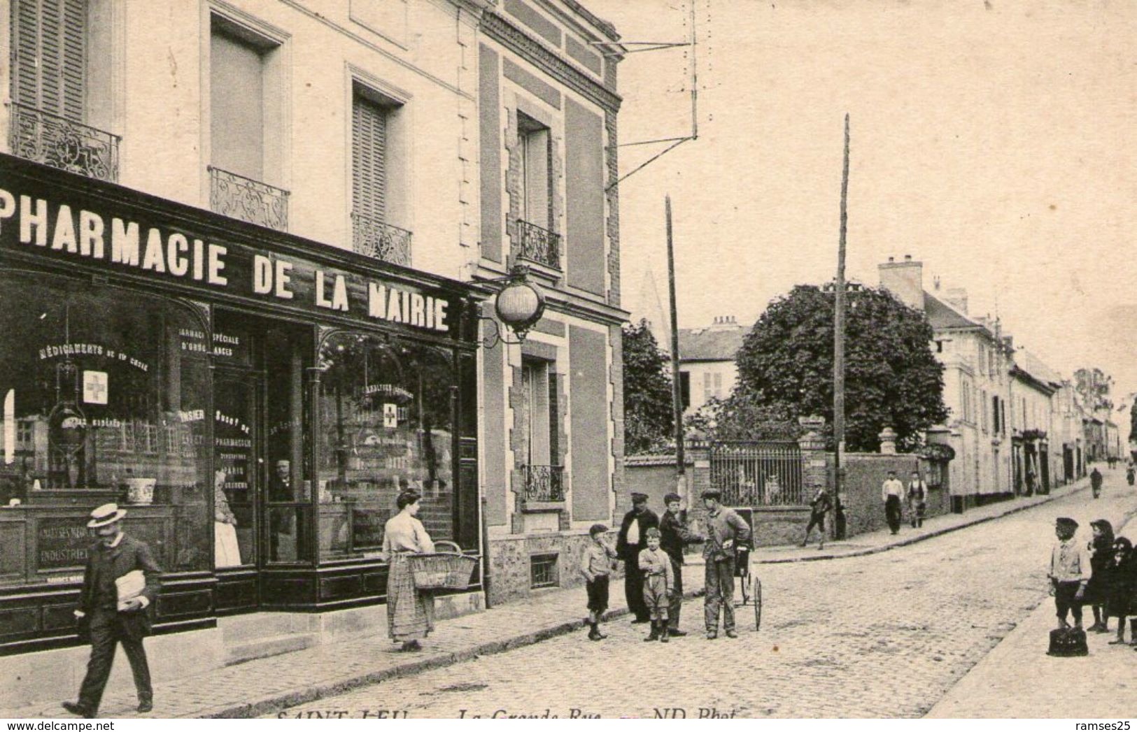 (56) CPA  Saint Leu  Grande Rue  (bon Etat) - Saint Leu La Foret