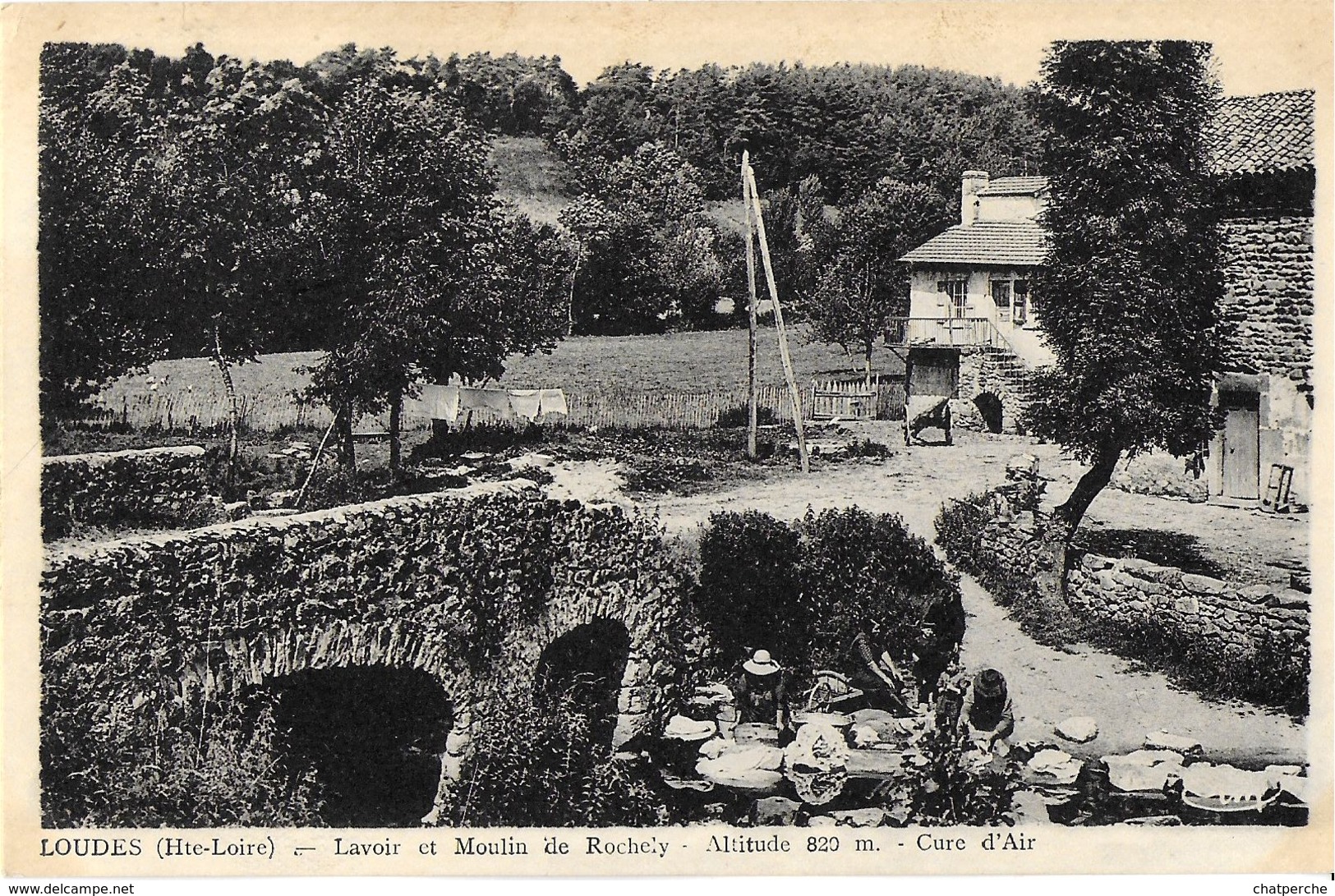 LOUDES 43 HAUTE-LOIRE LAVOIR ET MOULIN DE ROCHELY LAVANDIERES  EDIT. CIM ECRITE CIRCULEE 1943 - Loudes