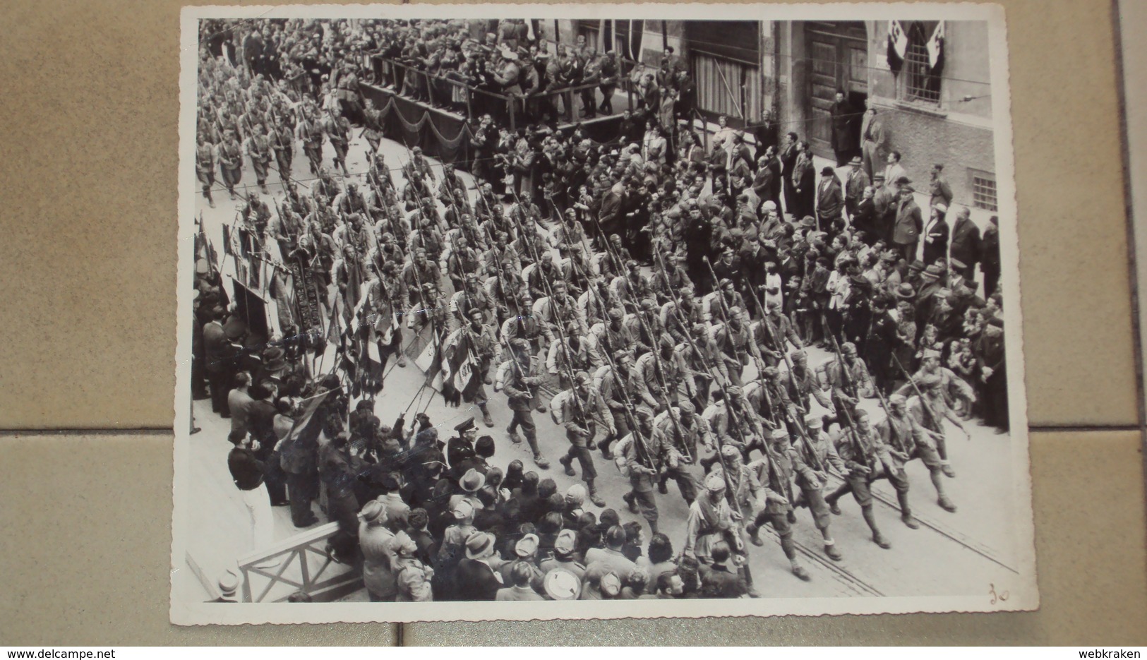 FOTO GRANDE PARATA DI MILITARI DEL REGIO ESERCITO A MANTOVA 1940 - Sin Clasificación