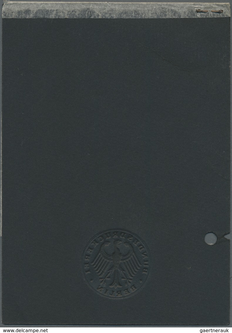 MK Berlin: 1951,  20 Pf. Tag Der Briefmarke Auf Ankündigungs-Karton Mit Aufgeklebtem Schwarzweiss-Photo - Autres & Non Classés