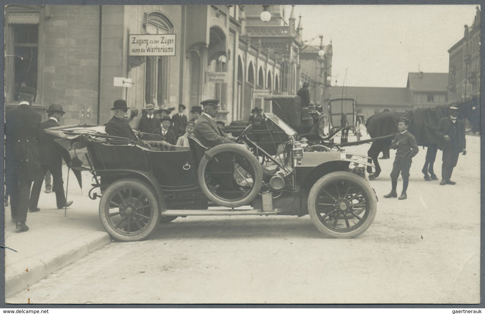 Ansichtskarten: Motive / Thematics: AUTOS, üppiger Bestand an gut 1000 historischen Ansichtskarten,