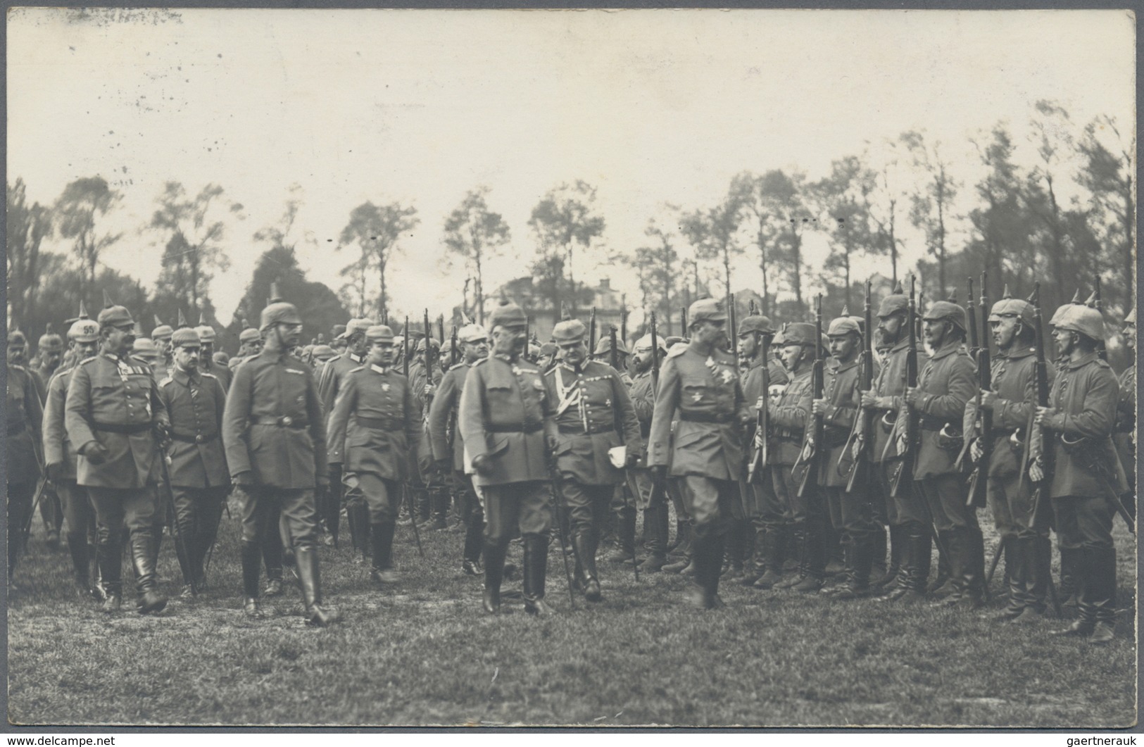 Ansichtskarten: Deutschland: 1900/1945, Sammlung von ca. 640 Karten in 2 alten Postkarten-Alben mit