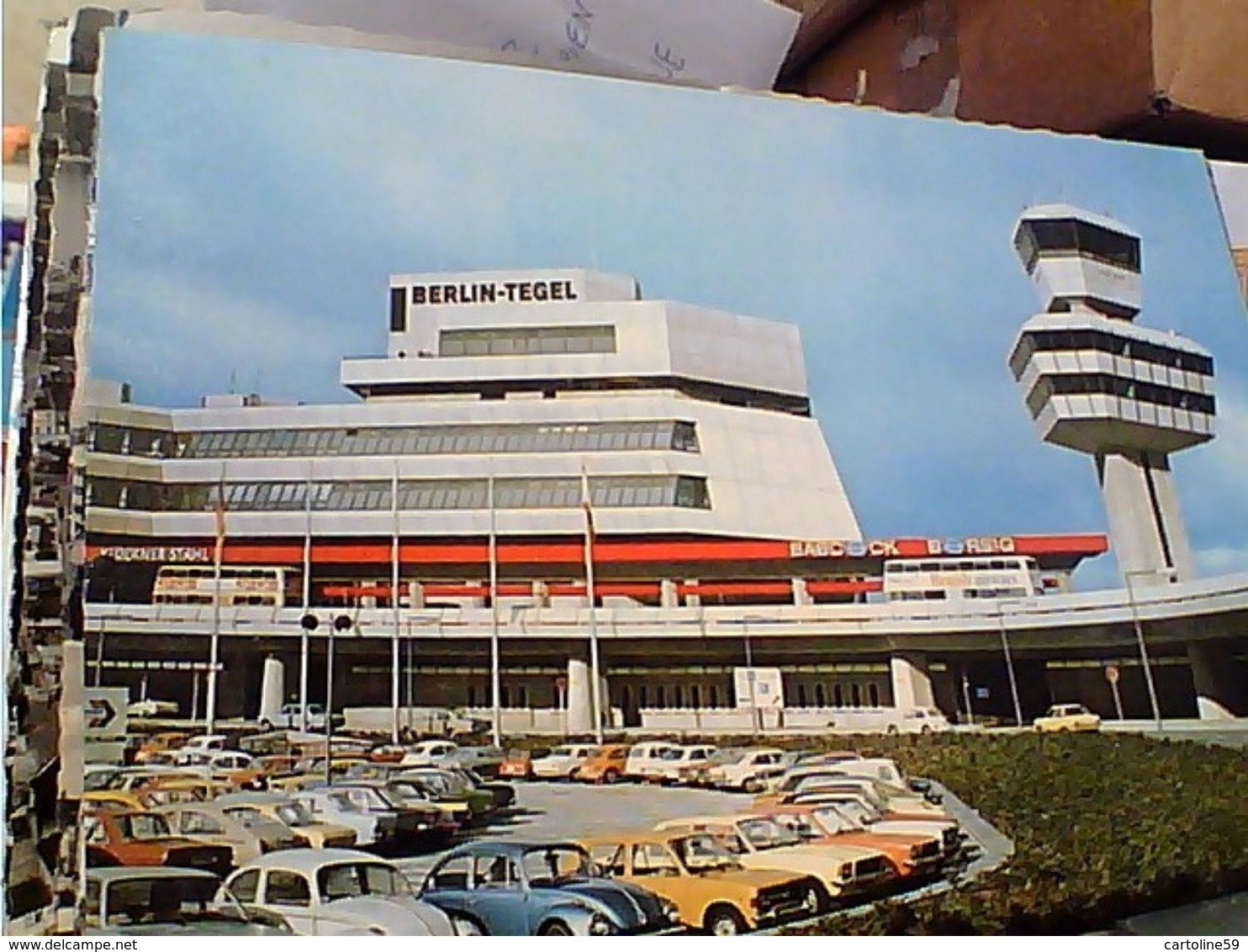 GERMANY Flughafen Tegel,Berlin AIRPORT AEREOPORTO AUTO CAR VW BEATLE Käfer,Opel Ascona,Rekord C,Ford,Audi N1975 GN21344 - Tegel