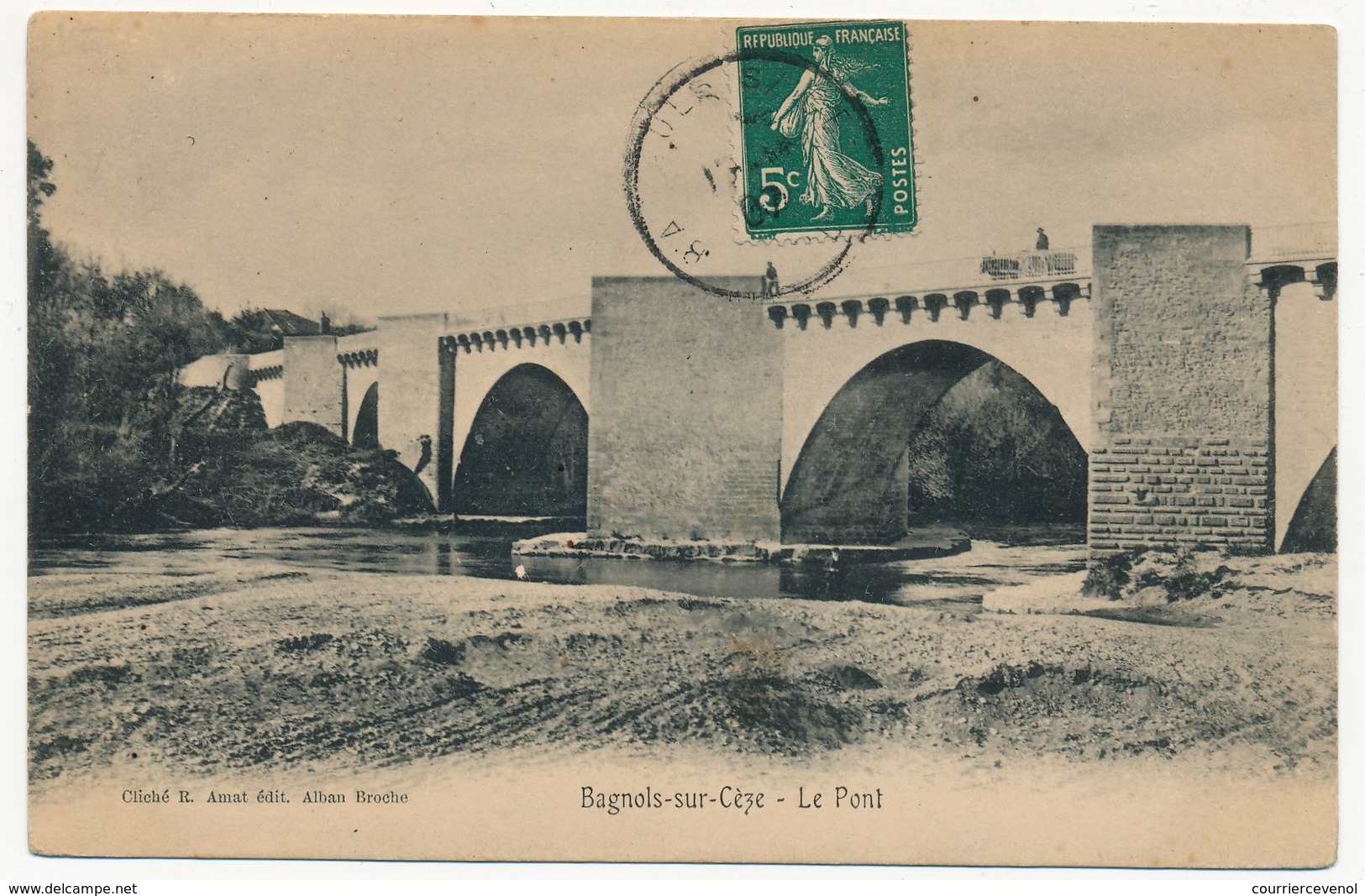 CPA - BAGNOLS (Gard) - Le Pont - Bagnols-sur-Cèze