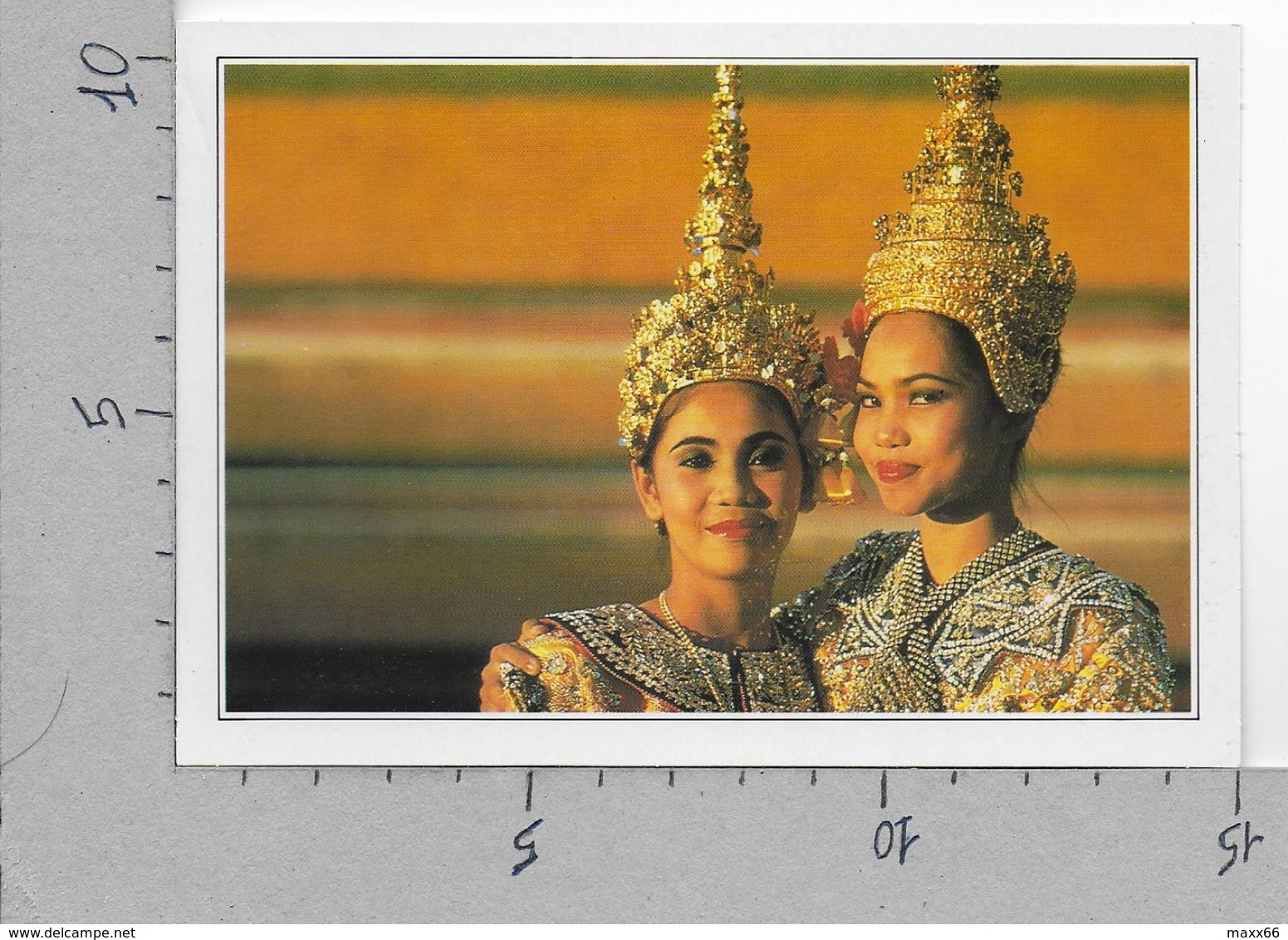 CARTOLINA NV DE AGOSTINI - THAILANDIA - Bangkok - Danzatrici - Vedute Dal Mondo - 10 X 15 - Tailandia