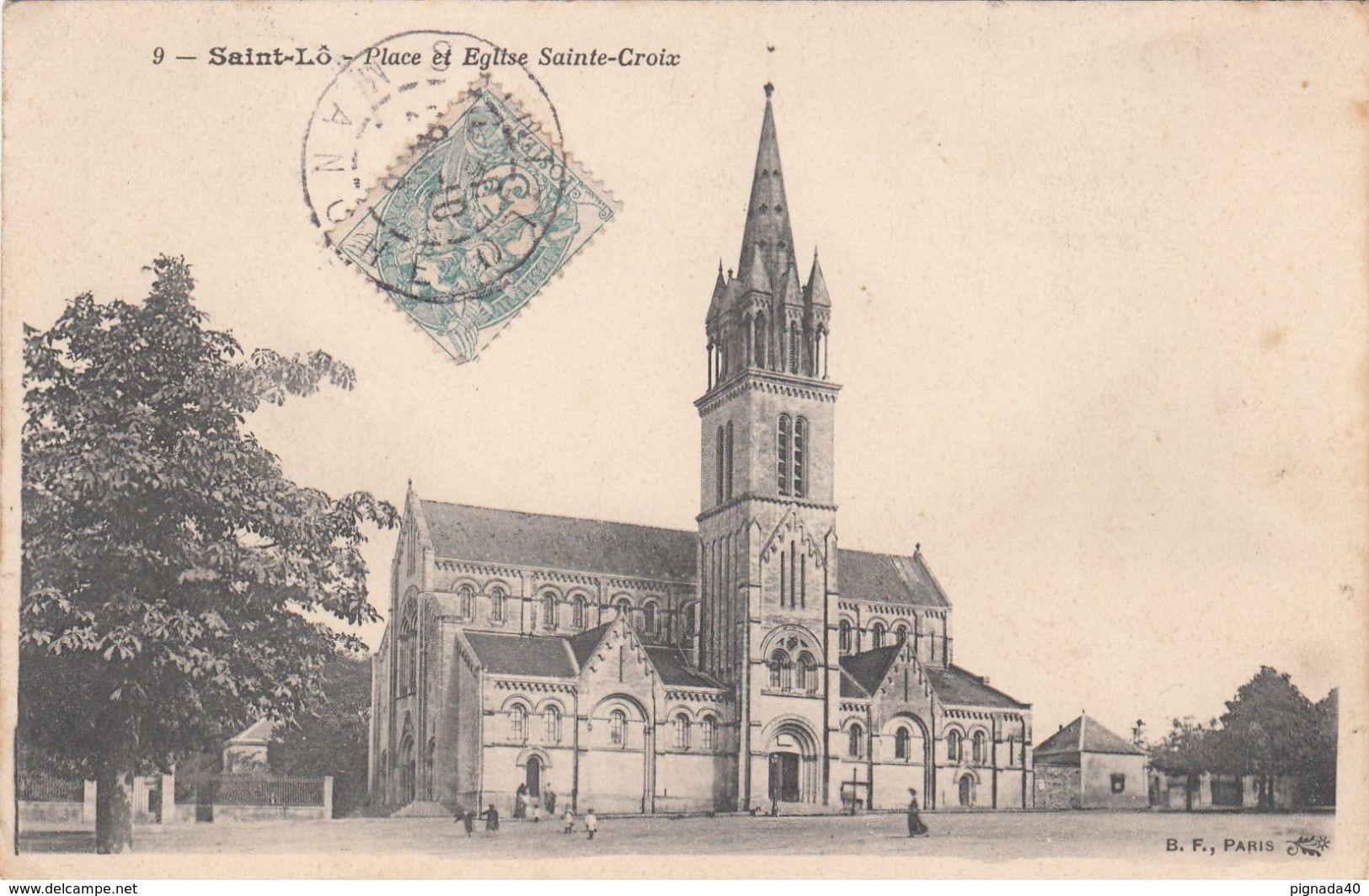 Cp , 50 , SAINT-LÔ , Place Et Église Sainte-Croix - Saint Lo