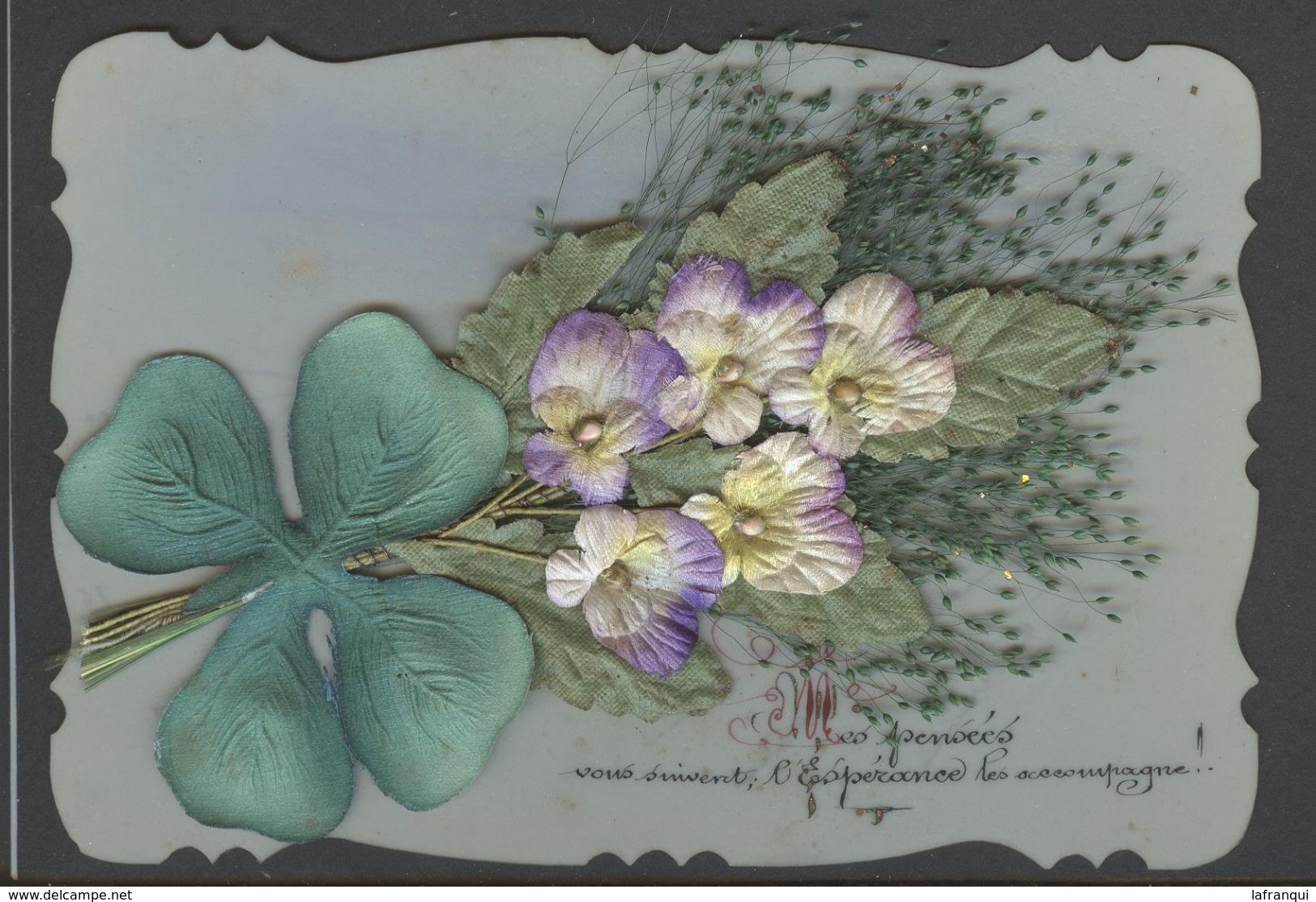 Ref W91- Carte Postale Matiere Celluloid -veritable Herbier Et Fleurs En Tissu Dont Porte Bonheur Trefle A 4 Feuilles  - - Autres & Non Classés