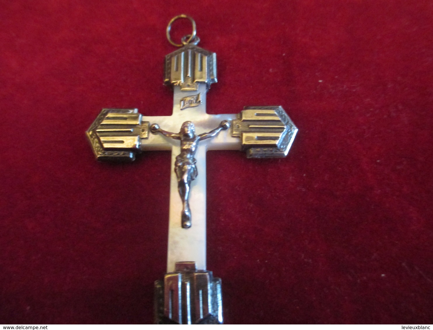 Pendentif /  Croix / Nacre  Et Argent ? /   Fin XIXéme Siécle       CAN736 - Religione & Esoterismo