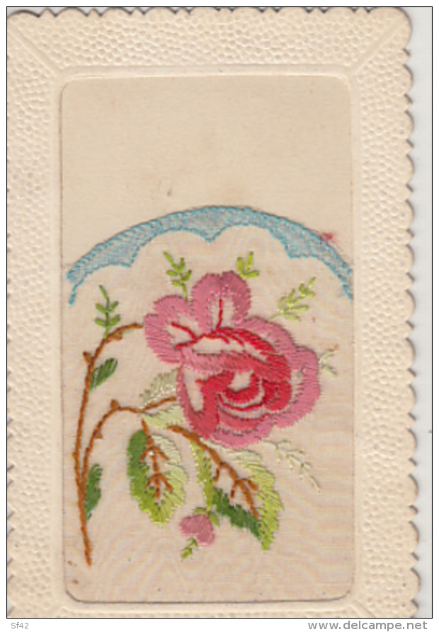 CARTE A POCHETTE. ROSE    SANS POCHETTE           BRODEE - Brodées