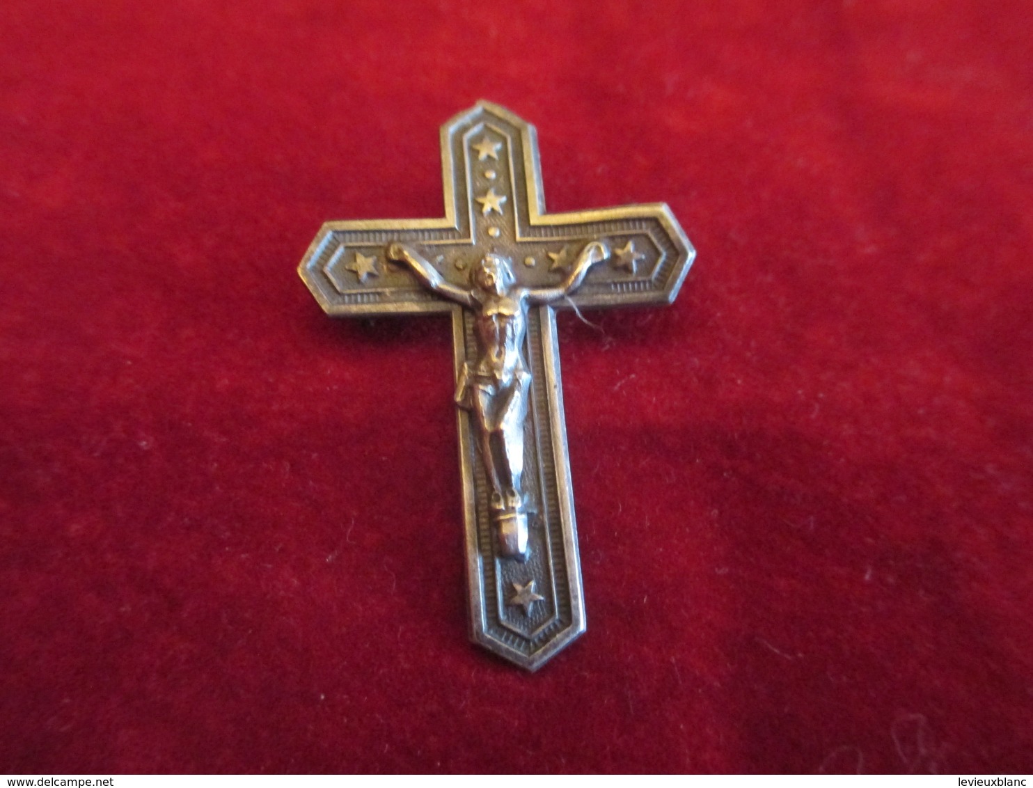 Croix Broche à épingle /métal Estampé /   Fin XIXéme Siécle       CAN740 - Godsdienst & Esoterisme