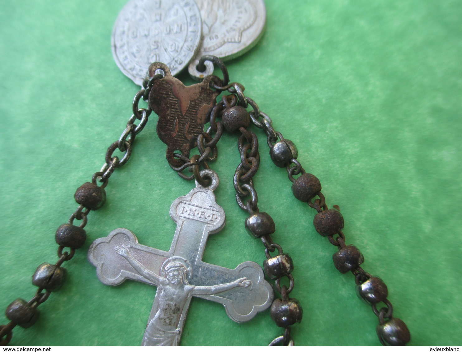 Chapelet Religieux Ancien De Communiant/Perles Métalliques / Avec 4 Médailles / Mi - XXéme Siécle                 CAN750 - Religion & Esotérisme