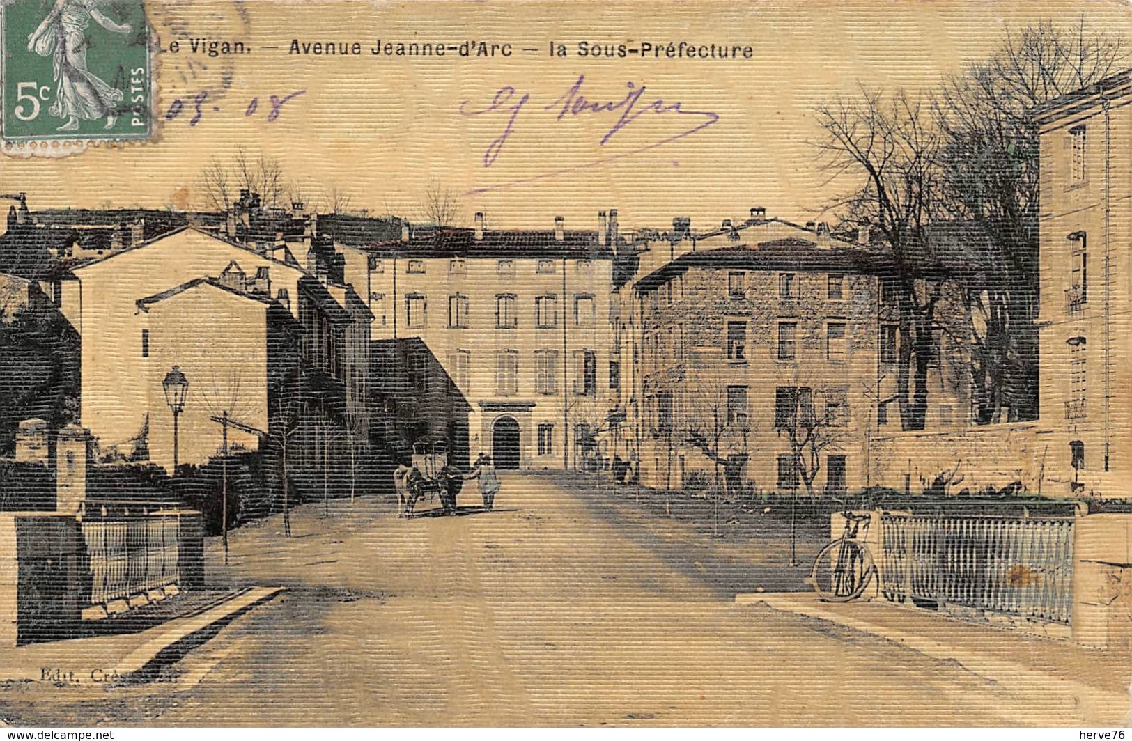 LE VIGAN - Avenue Jeanne D'Arc - La Sous-Préfecture (carte Toilée) - Andere & Zonder Classificatie