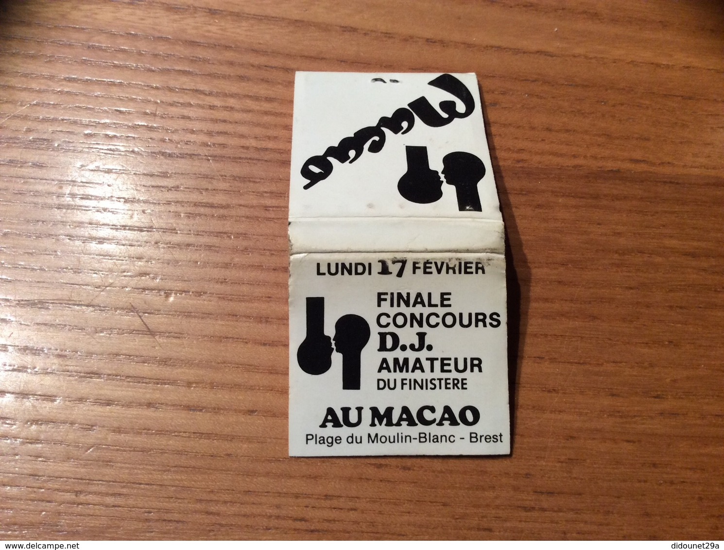 Pochette D'allumettes SEITA « Macao DISCOTHÈQUE BREST (29) » - Boites D'allumettes