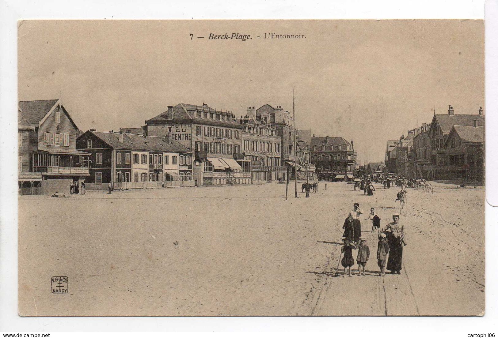 - CPA BERCK-PLAGE (62) - L'Entonnoir (avec Personnages) - Editions P.H. & Cie N° 7 - - Berck