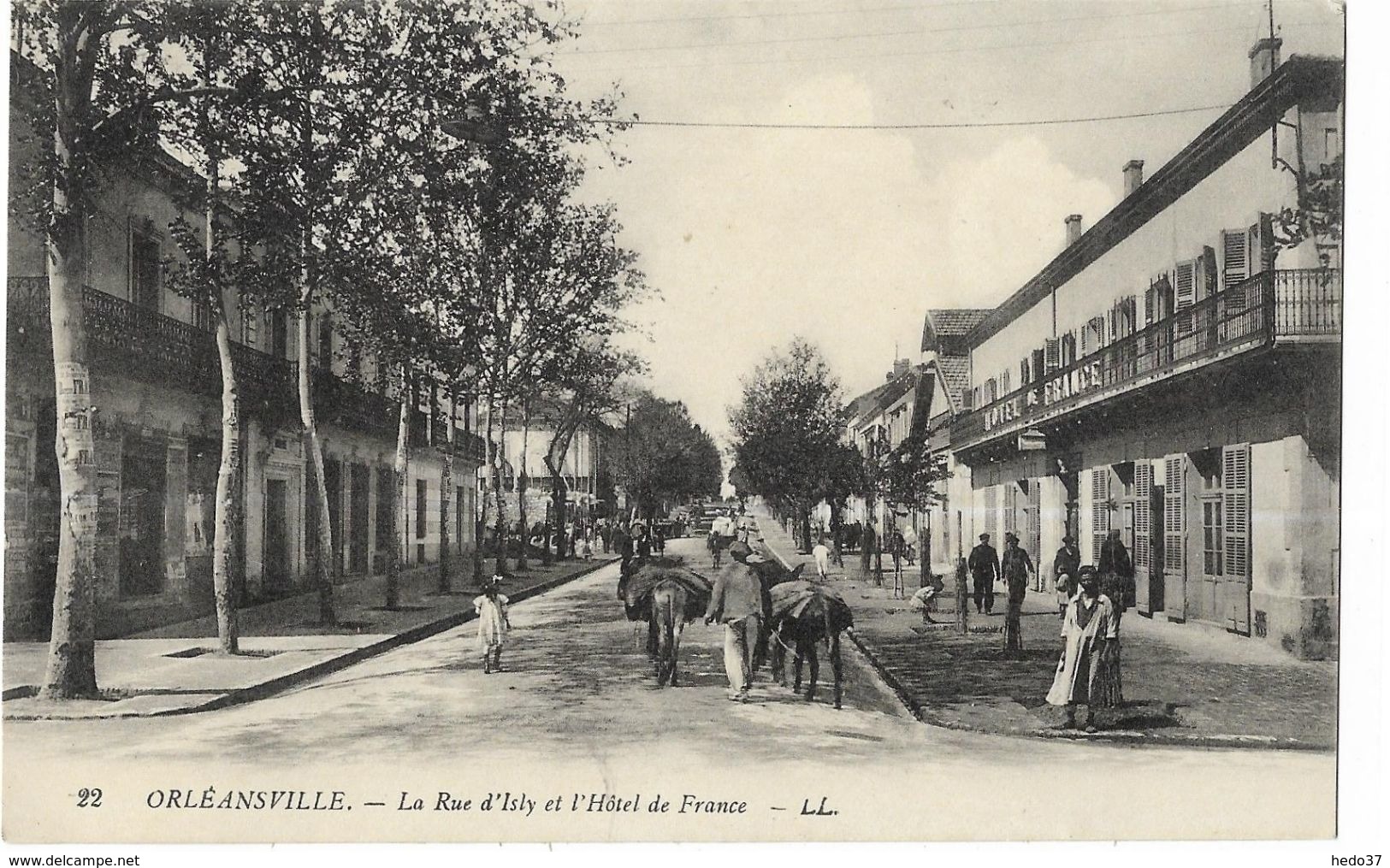Orléansville - La Rue D'Isly Et L'Hôtel De France - Chlef (Orléansville)