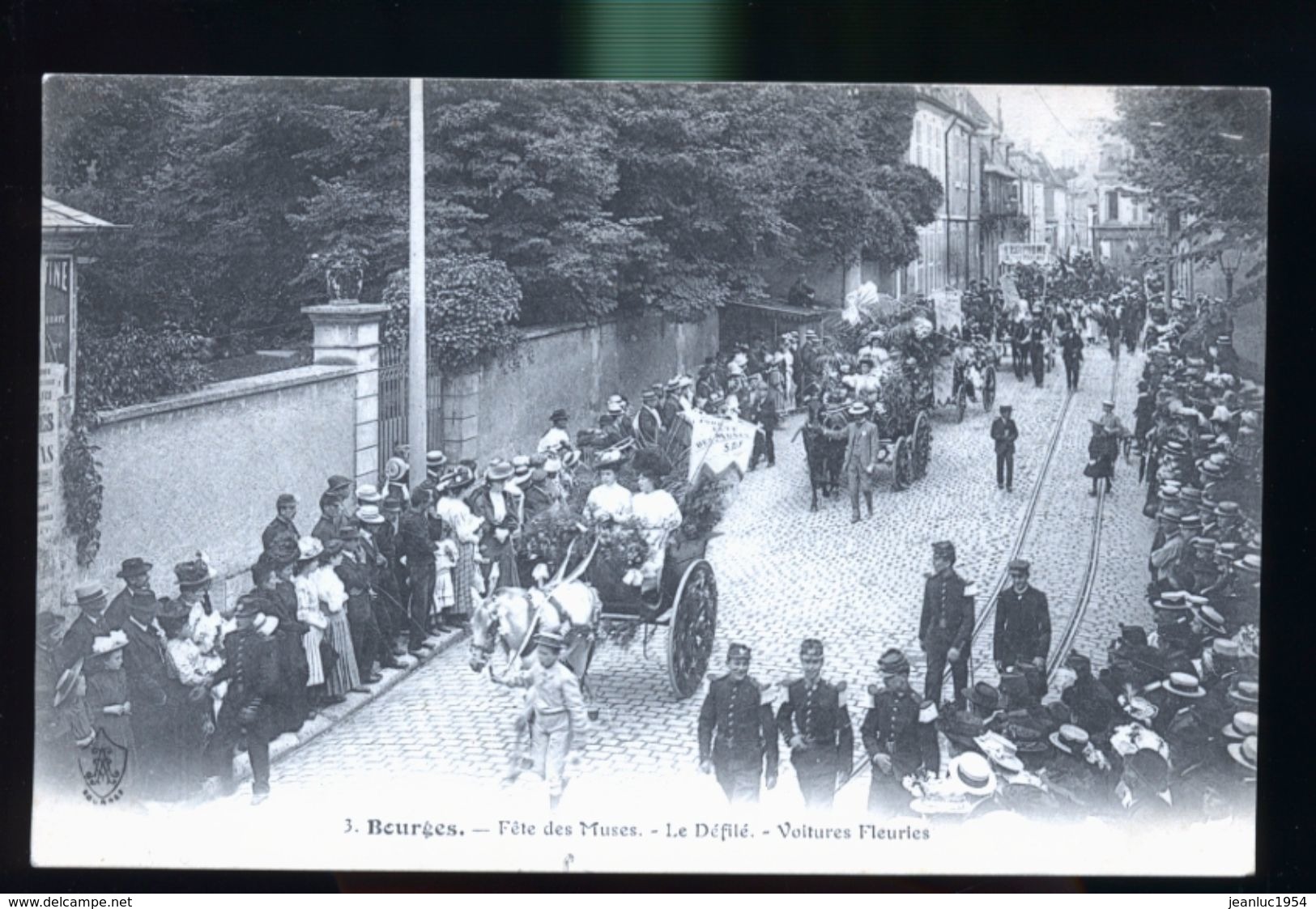 BOURGES DEFILE      DDDDD - Bourges