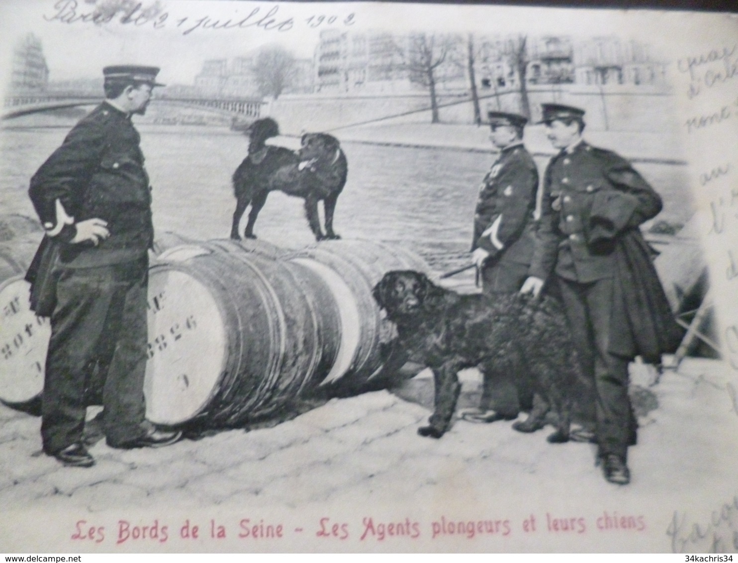 CPA 75 Paris Les Bords De La Seine Les Agents Plongeurs Et Leurs Chiens 1902 Tachée Sinon BE - Straßenhandel Und Kleingewerbe