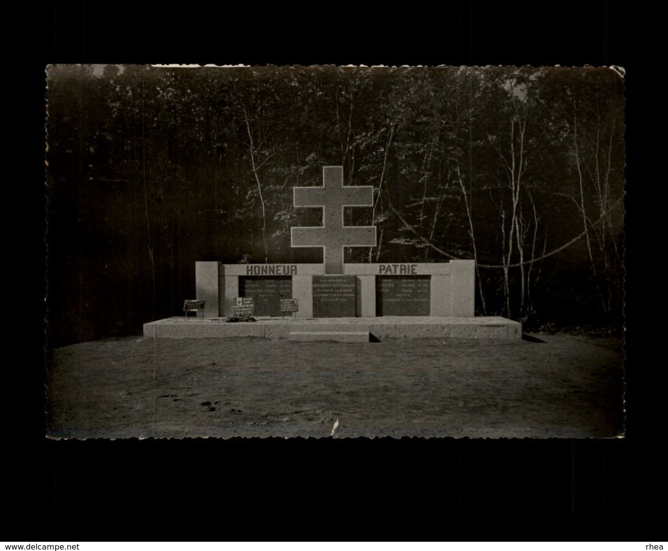 44 - JUIGNE-LES-MOUTIERS - Monument à La Mémoire Des Martyrs - Autres & Non Classés