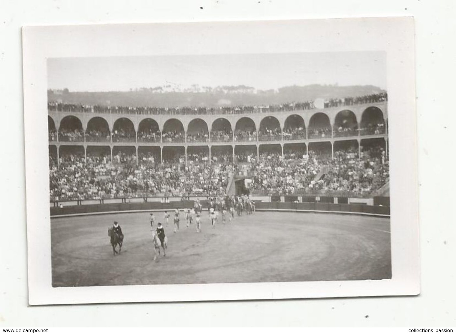 Photographie , 9 X 6.5, Corrida , Espagne ,plaza De Toros Del CHOFRE De SAN SEBASTIAN,  1935 - Lieux