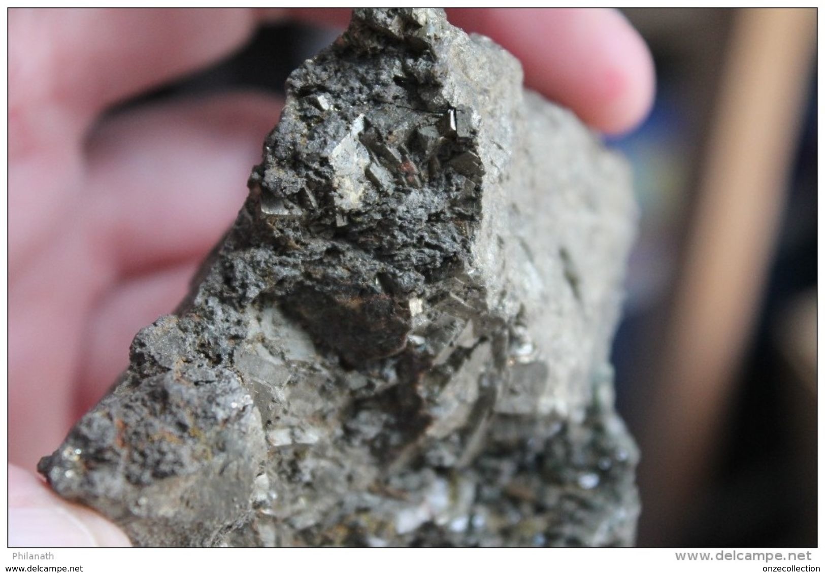 MINERALOGIE   E          PYRITE  DE  SALSIGNE   (  AUDE   )     19   PHOTOS - Minéraux