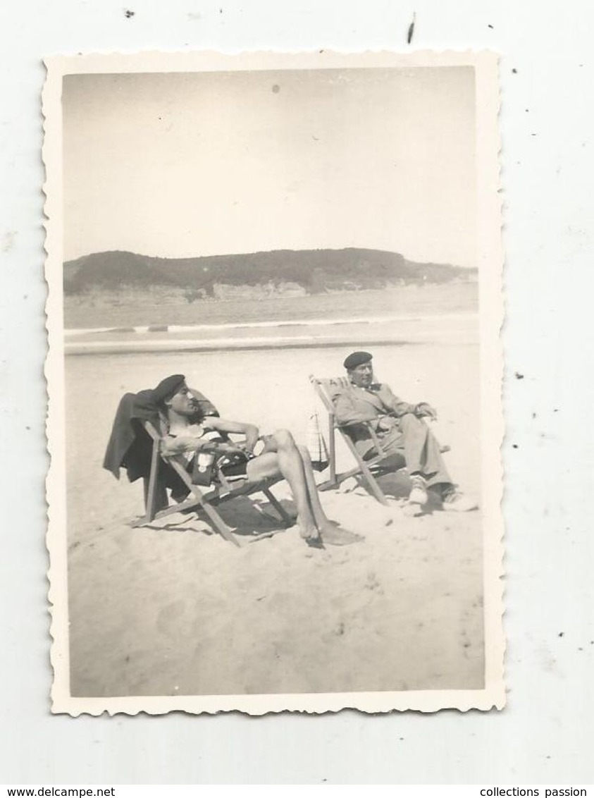 Photographie , 9 X 6, Bronzage à La Plage - Personnes Anonymes