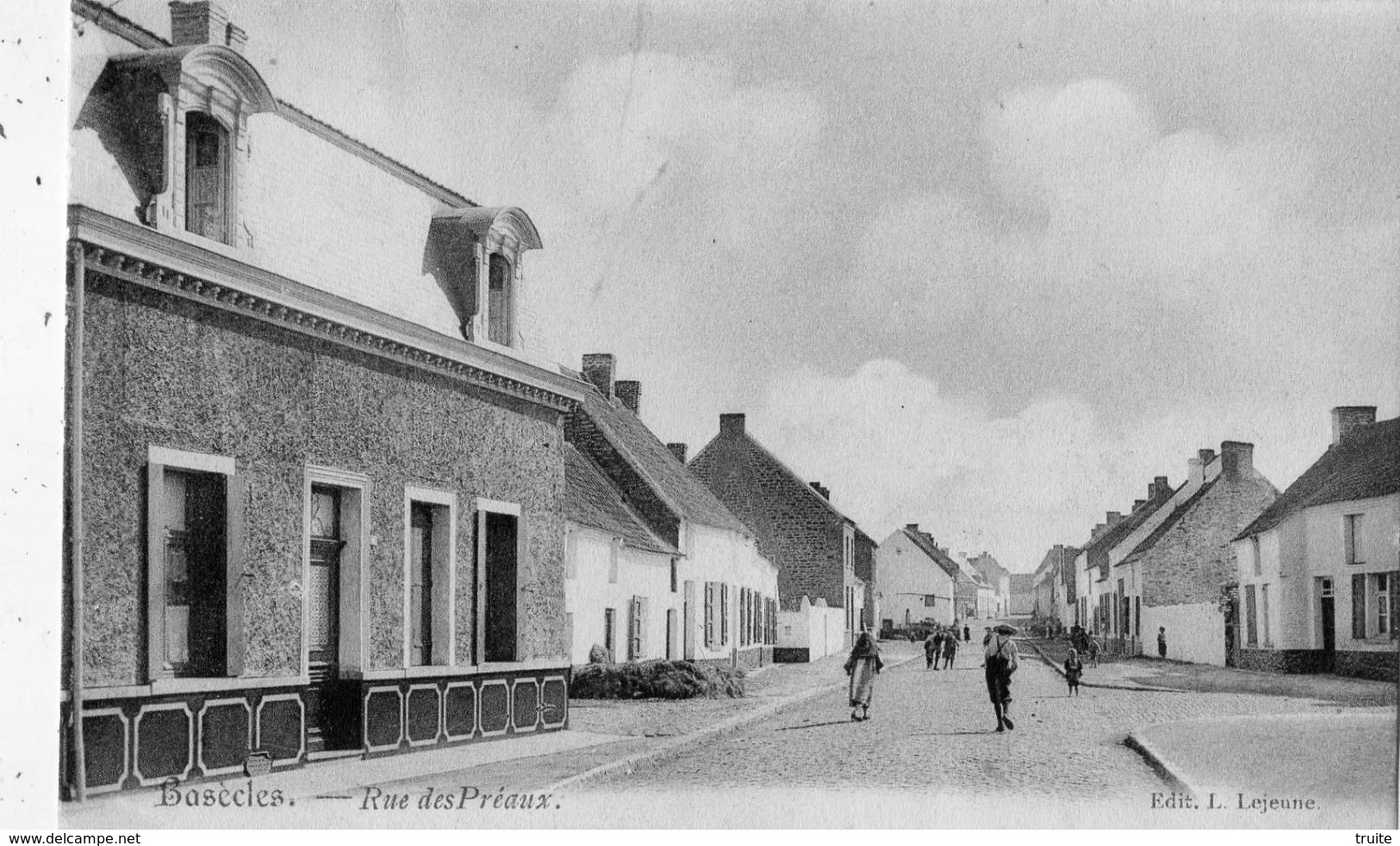 BASECLES RUE DES PREAUX - Beloeil