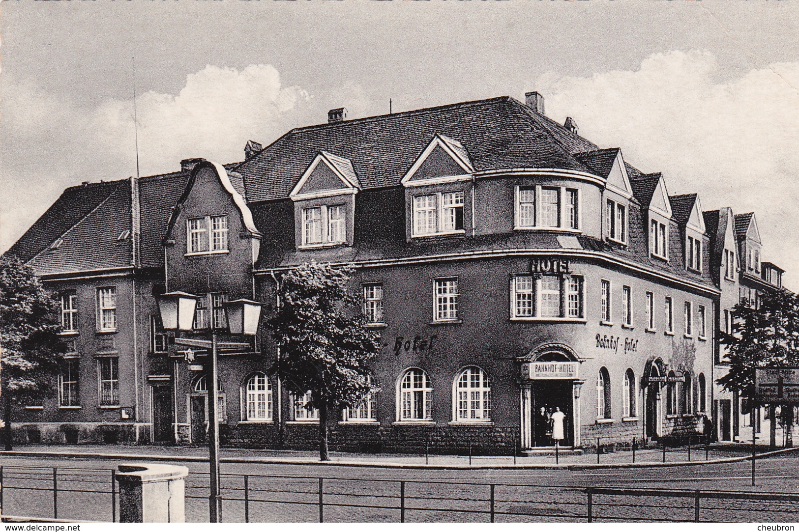 ALLEMAGNE . SAARLOUIS.  RARETE. BAHNHOF HOTEL. - Kreis Saarlouis