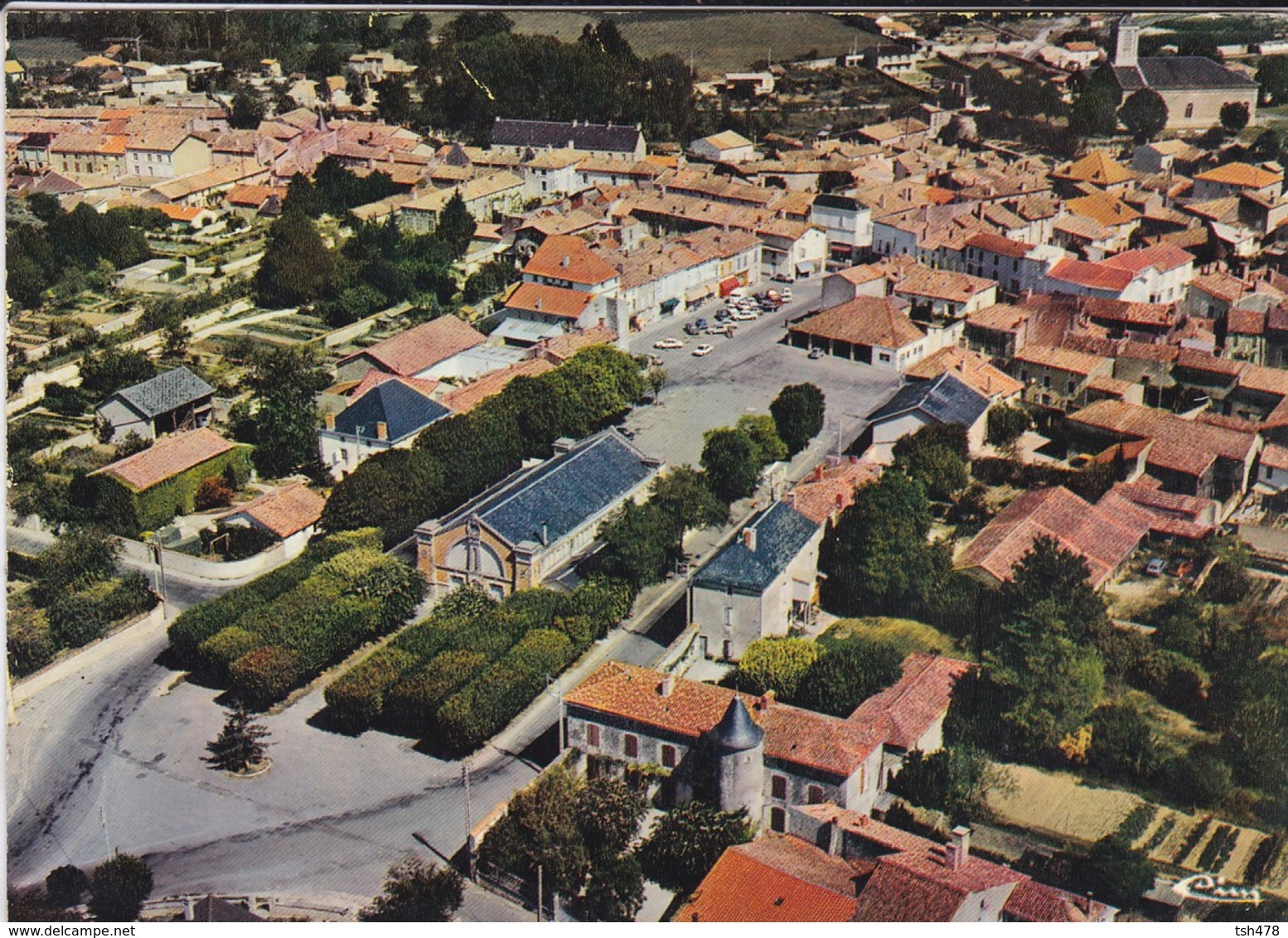 79-----CHEF-BOUTONNE---vue Aérienne---le Centre De La Ville--voir 2 Scans - Chef Boutonne