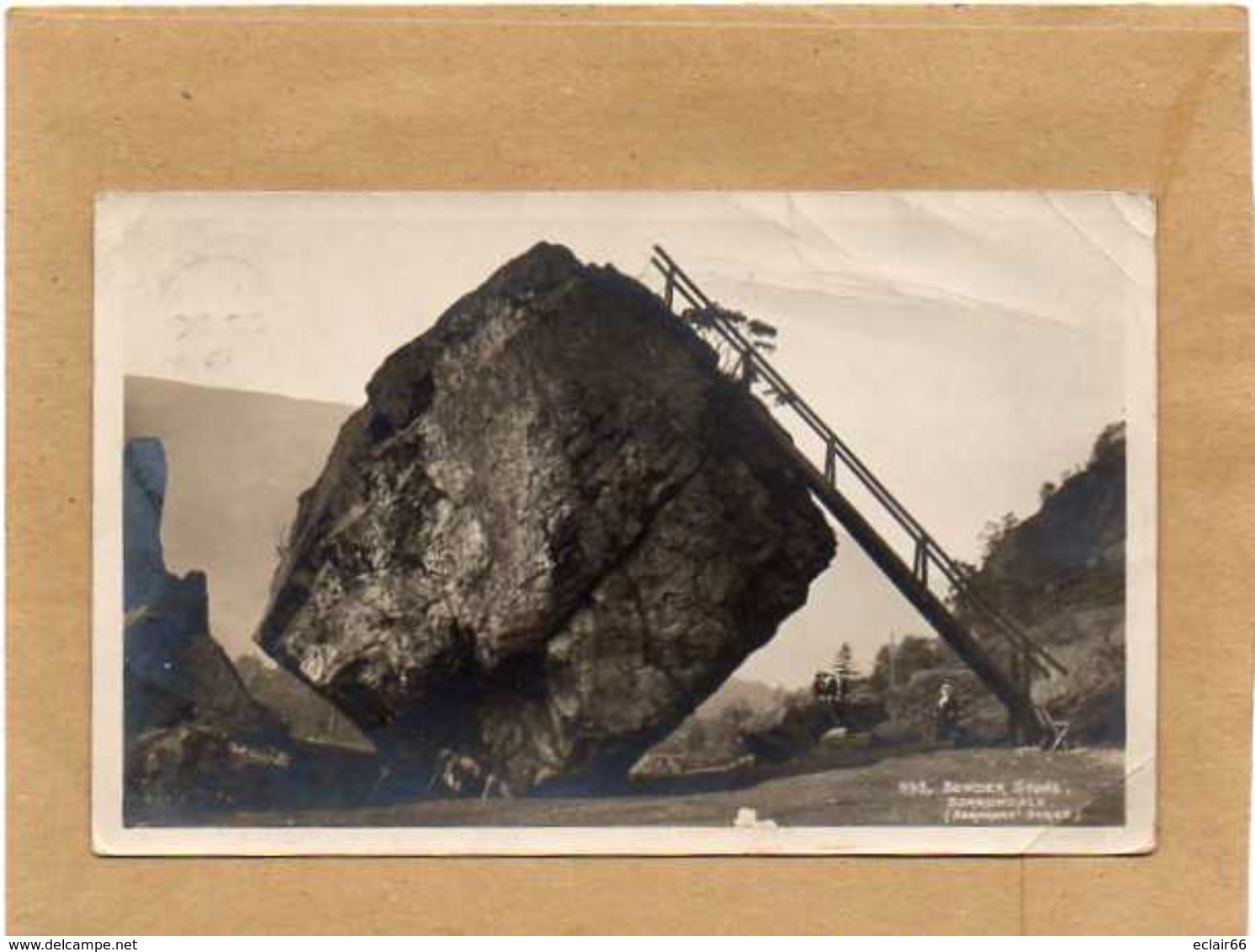 Borrowdale Est Un Village Et Une Paroisse Civile De Cumbria, En Angleterre.BOWDER STONE - Borrowdale