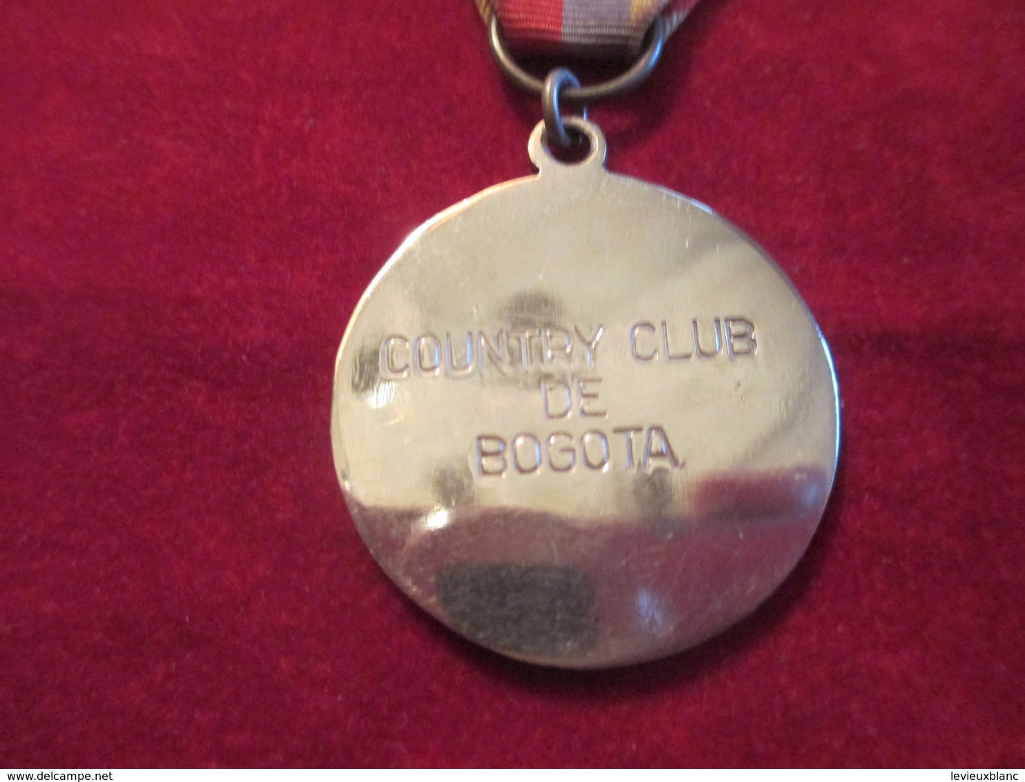 Médaille Pendante/Natation/Torneo Interclubes/2e Puesto/Country Club Bogota/COLOMBIE/1963                      SPO253 - Natación