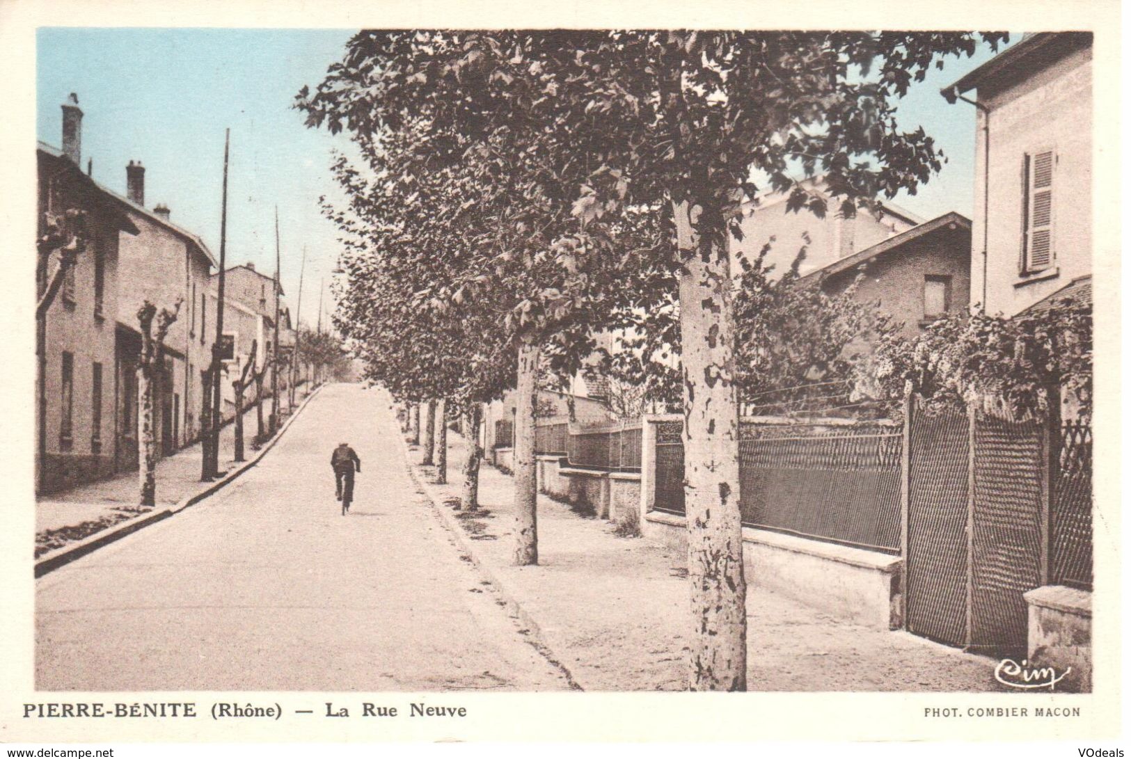 (69) Rhône - CPA - Pierre Benite - La Rue Neuve - Pierre Benite