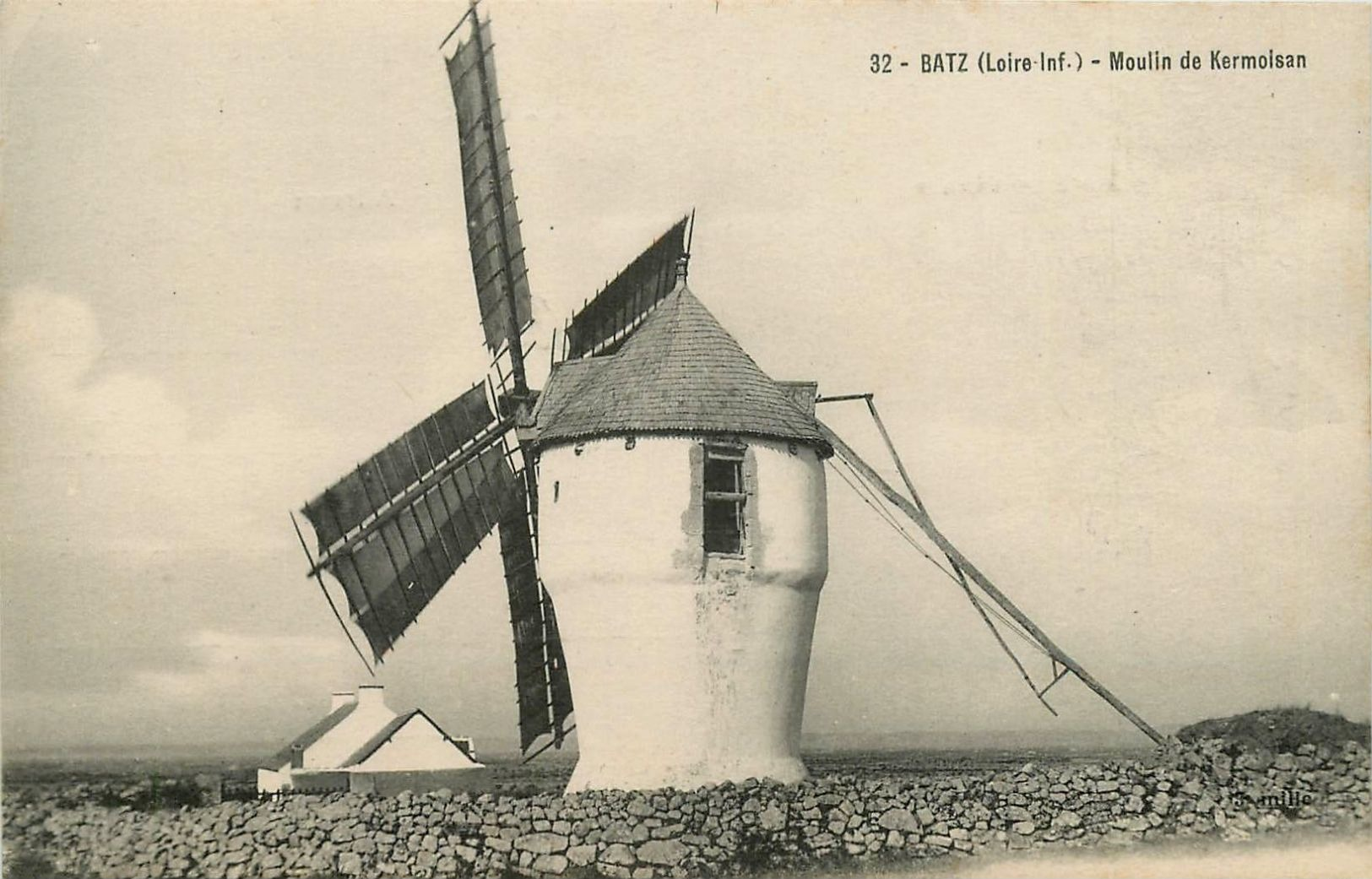 BATZ - MOULIN A VENT DE KERMOISAN - BEAU PLAN - Batz-sur-Mer (Bourg De B.)