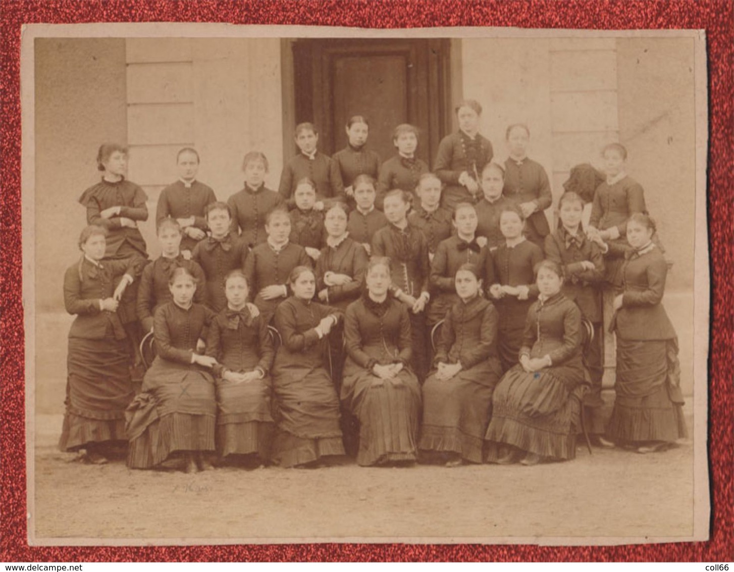 42 RARE St Etienne 1882 Ecole Normale Photo Originale Sur Carton Groupe Jeunes Femmes Institutrices 22x17 Cms - Anciennes (Av. 1900)