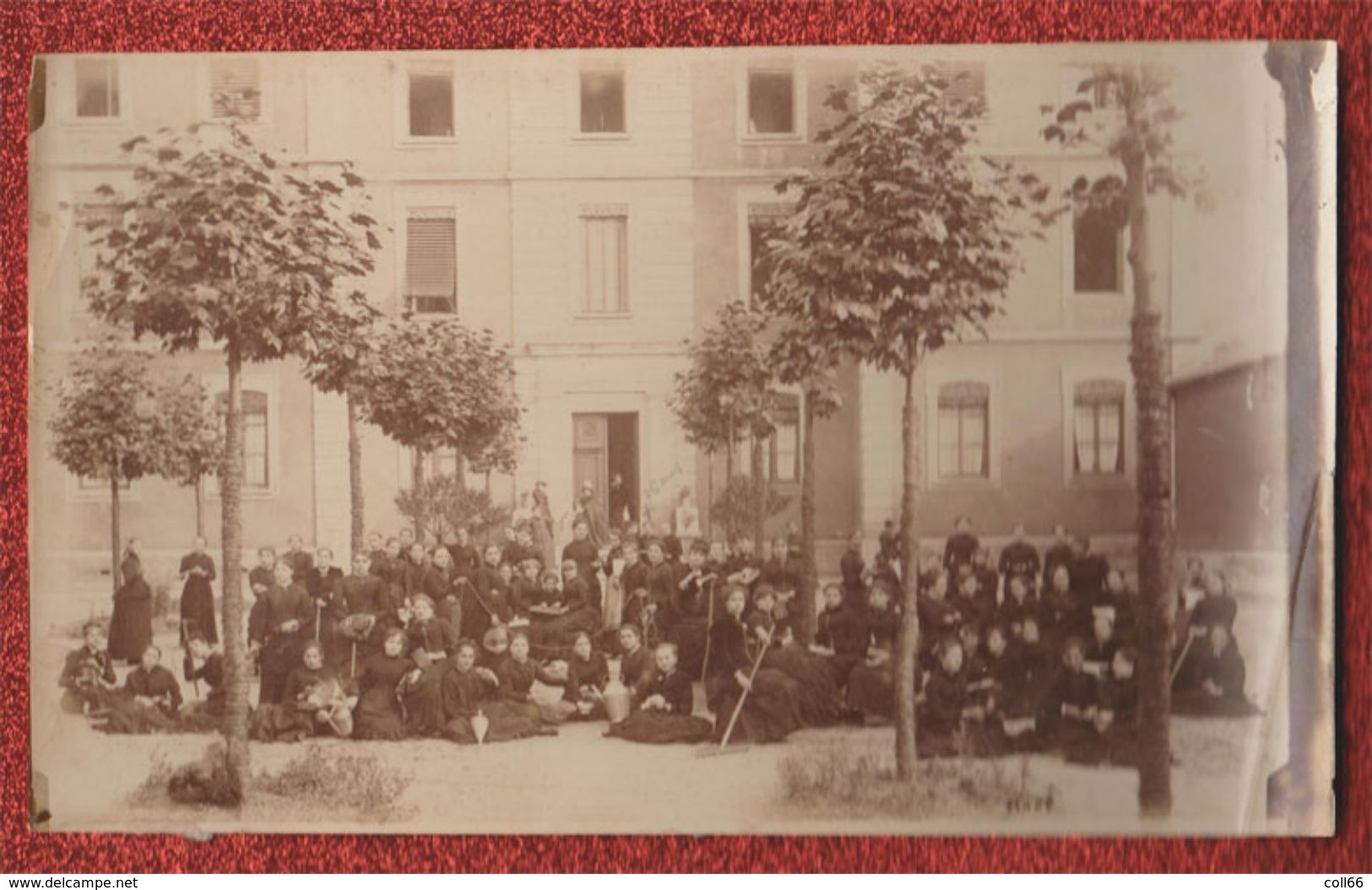 42 RARE St Etienne 1882 Ecole Normale Des Filles Photo Originale Cours Fauriel Futures Institutrices 23.3x13.9 Cms - Anciennes (Av. 1900)