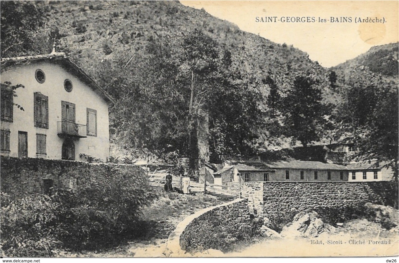 St Saint-Georges-les-Bains (Ardèche) - Etablissement Thermal (piscine) - Carte Non Circulée - Autres & Non Classés