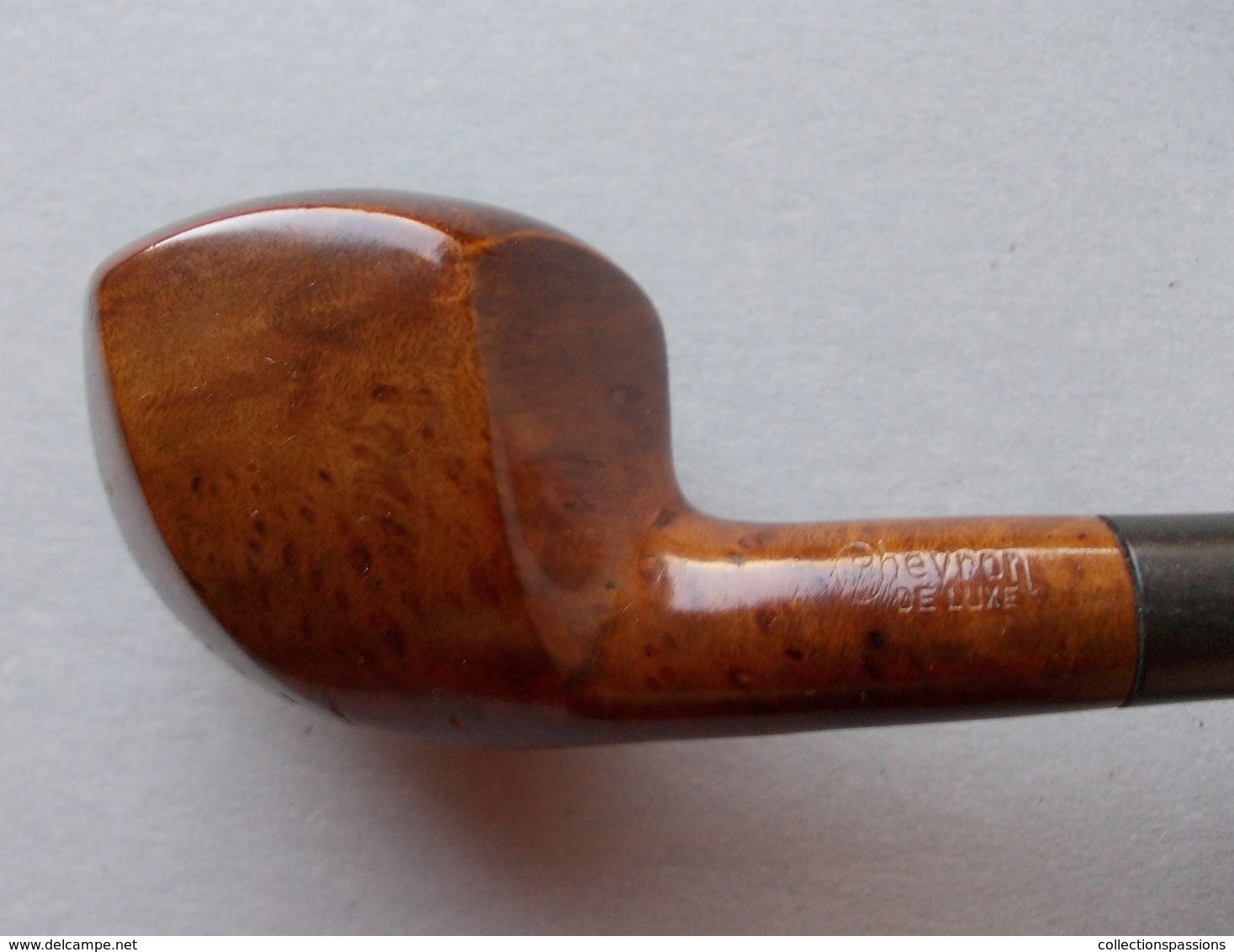 - Ancienne Pipe - Chevron - - Pipas En Madera De Brezo ( Bruyere)